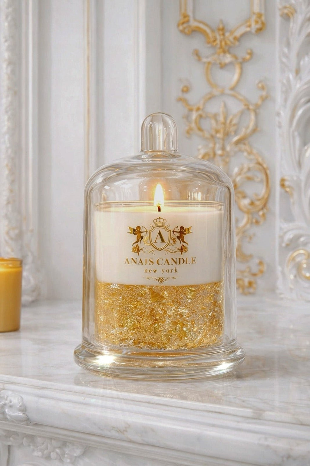 Majesté Dorée Gold Leaf Candle With Bell Cloche