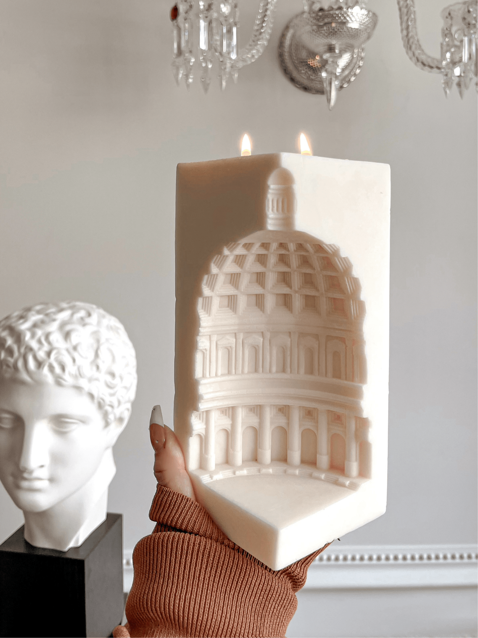 ‘When in Rome’ 2-Wick Candle