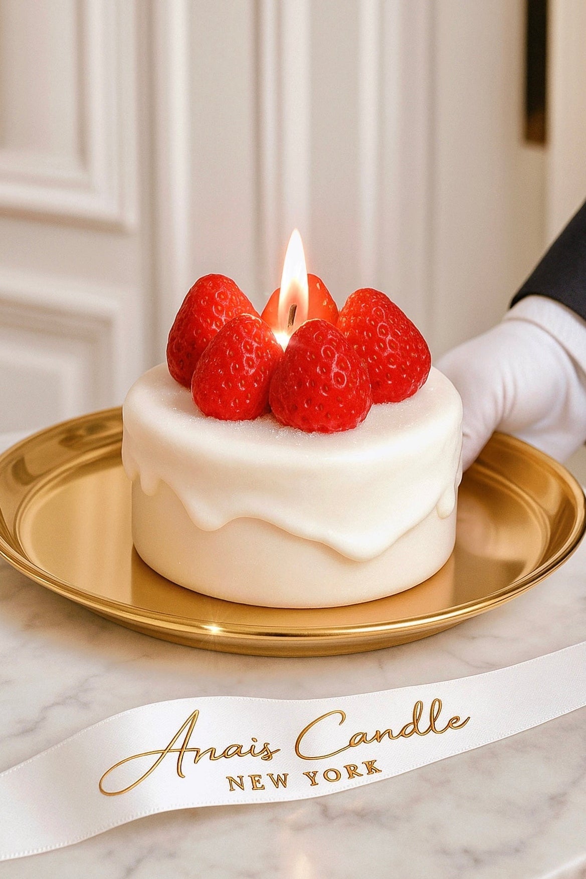 Anaïs Strawberry Shortcake Candle
