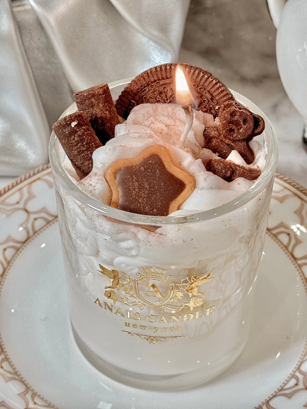 Chocolate Bear & Cookies Latte Candle