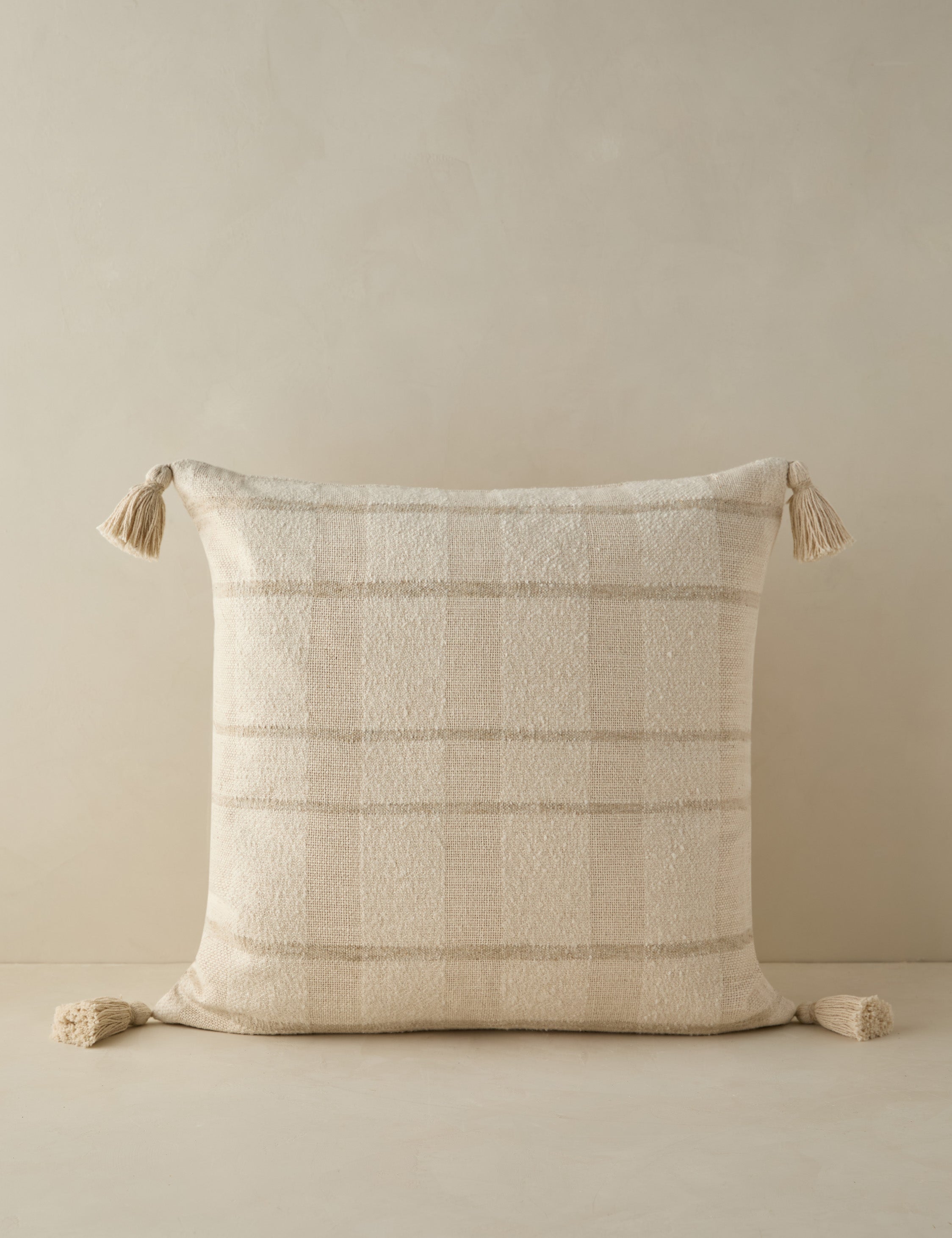 Alira Pillow
