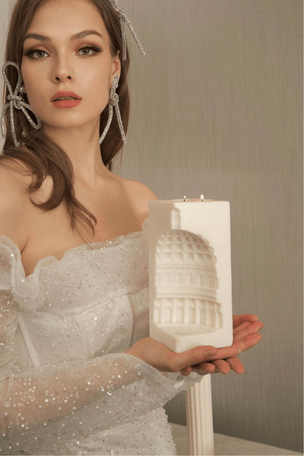 ‘When in Rome’ 2-Wick Candle