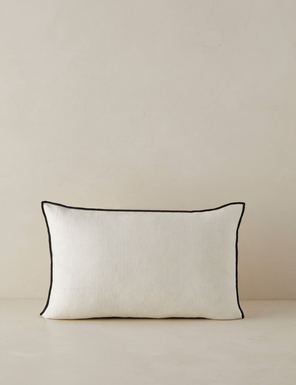 Carys Contrast Linen Pillow