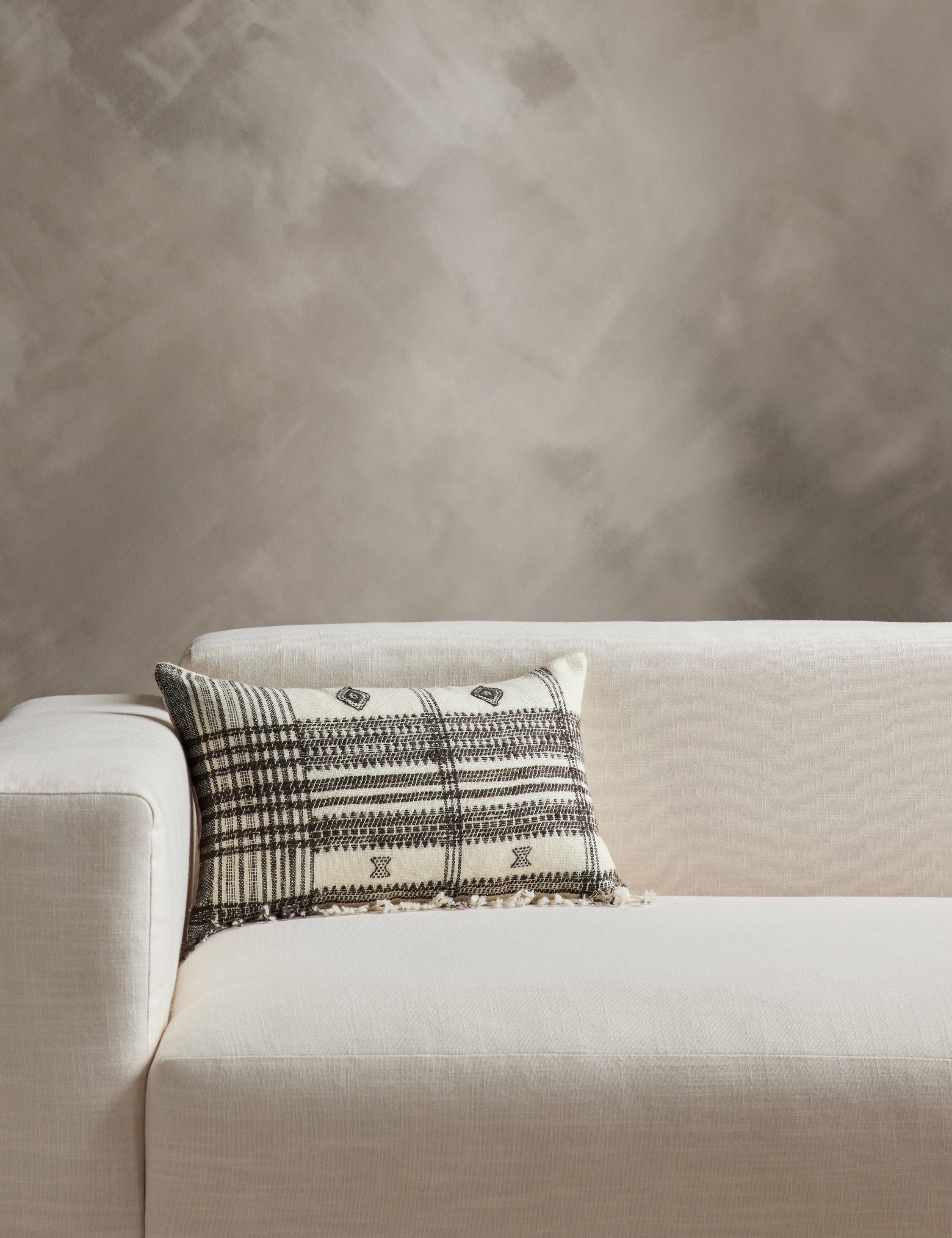 Kavia Pillow