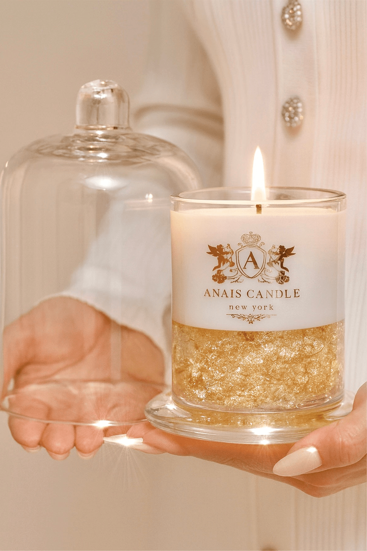 Majesté Dorée Gold Leaf Candle With Bell Cloche