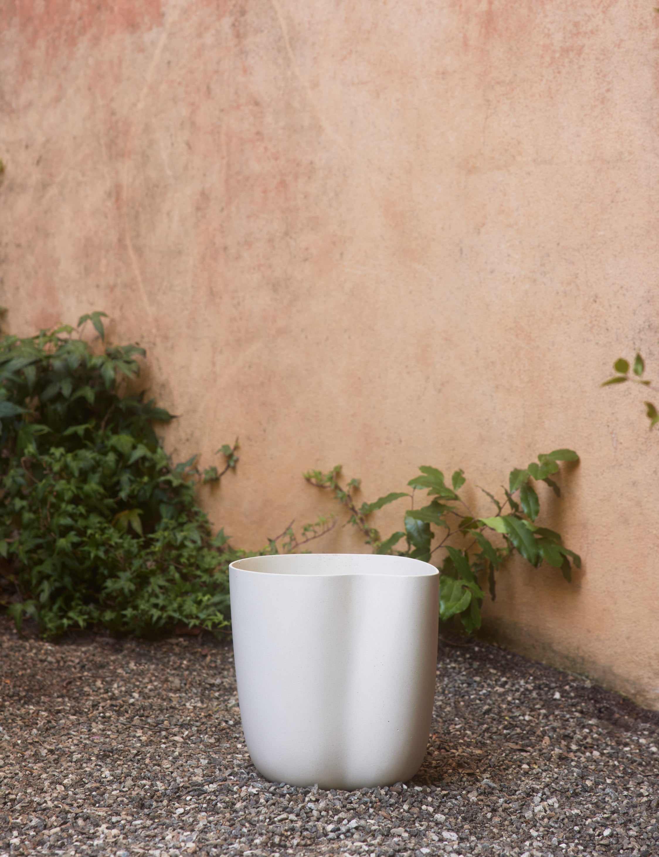 Dempsy Planter by Sarah Sherman Samuel