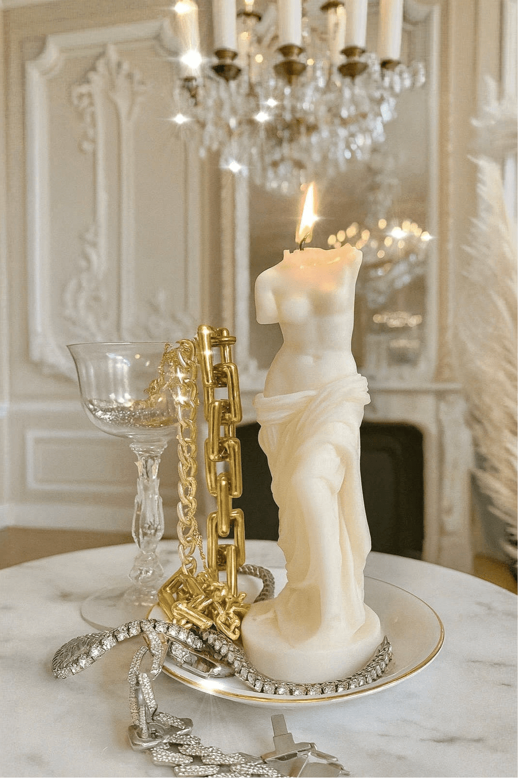 Anaïs Man & Venus Set in Sculpture White