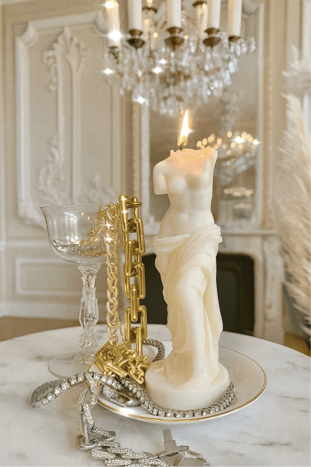 Anaïs Man & Venus Set in Sculpture White