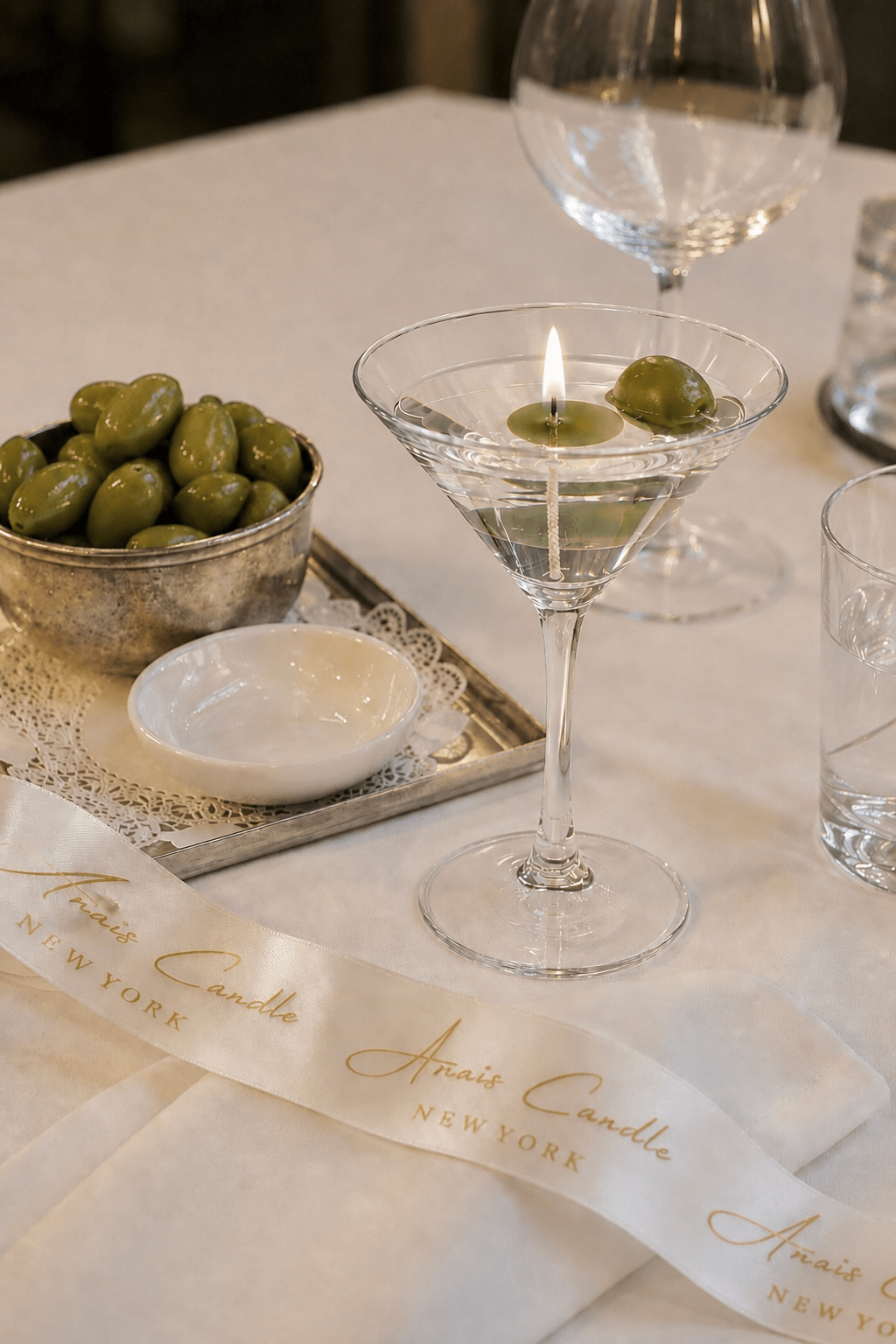 Olive Étoile Martini Candle