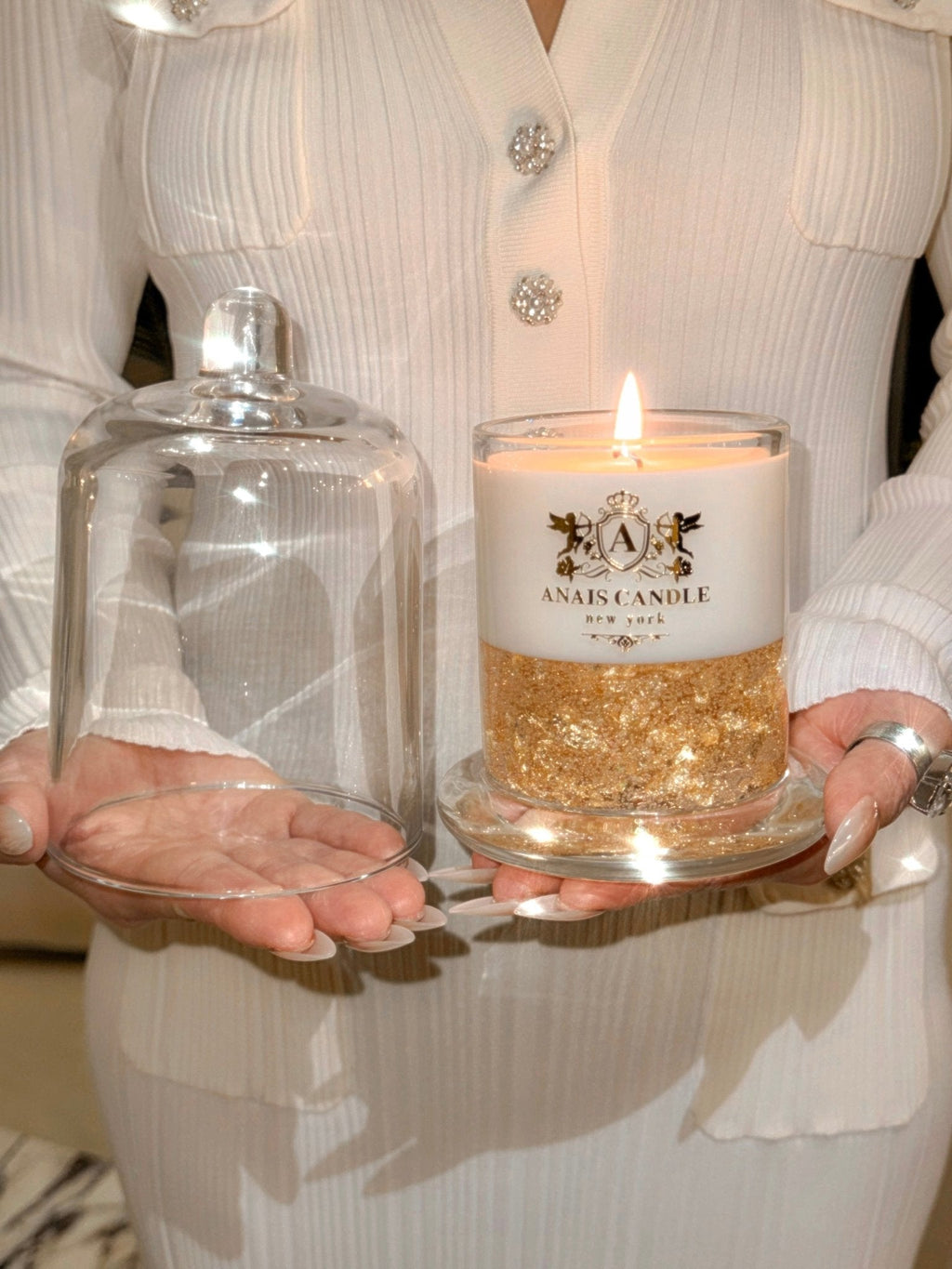 Majesté Dorée Gold Leaf Candle With Bell Cloche