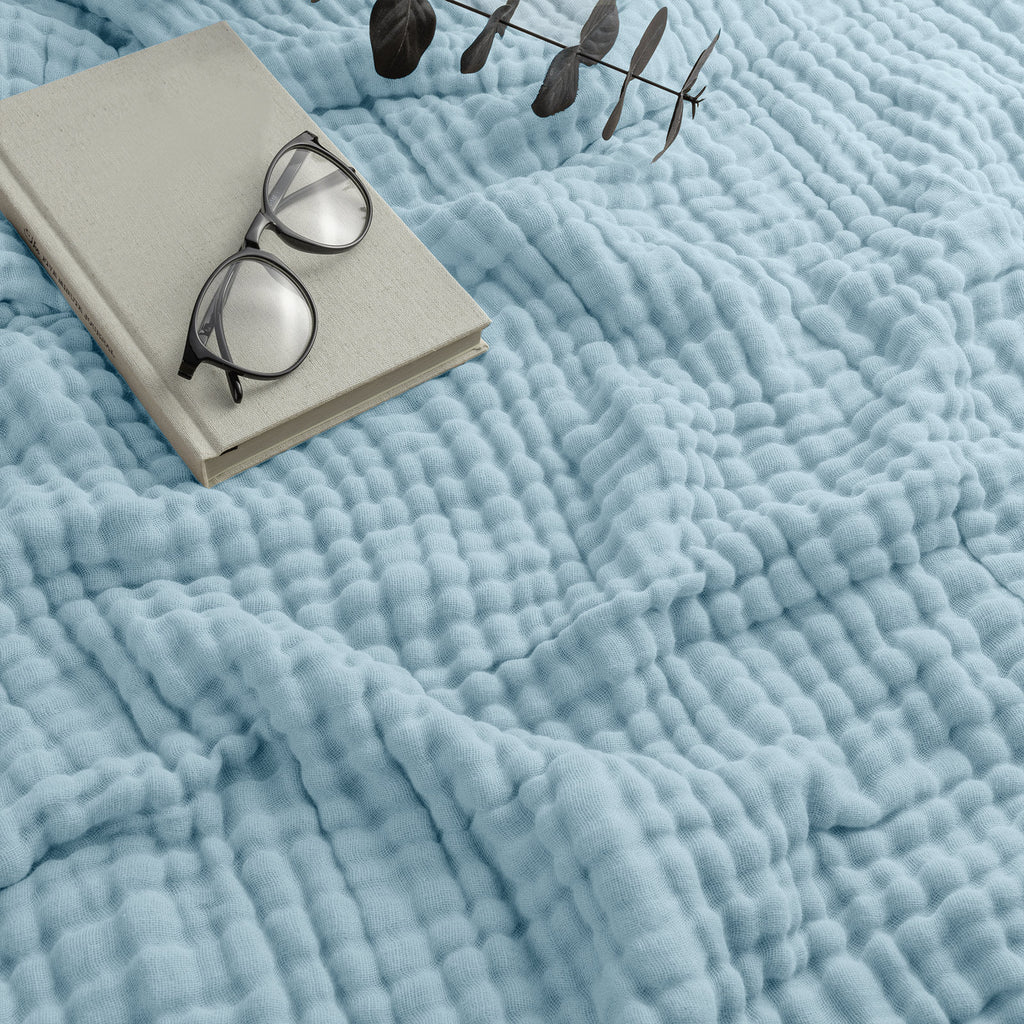 Karlina Muslin Blanket