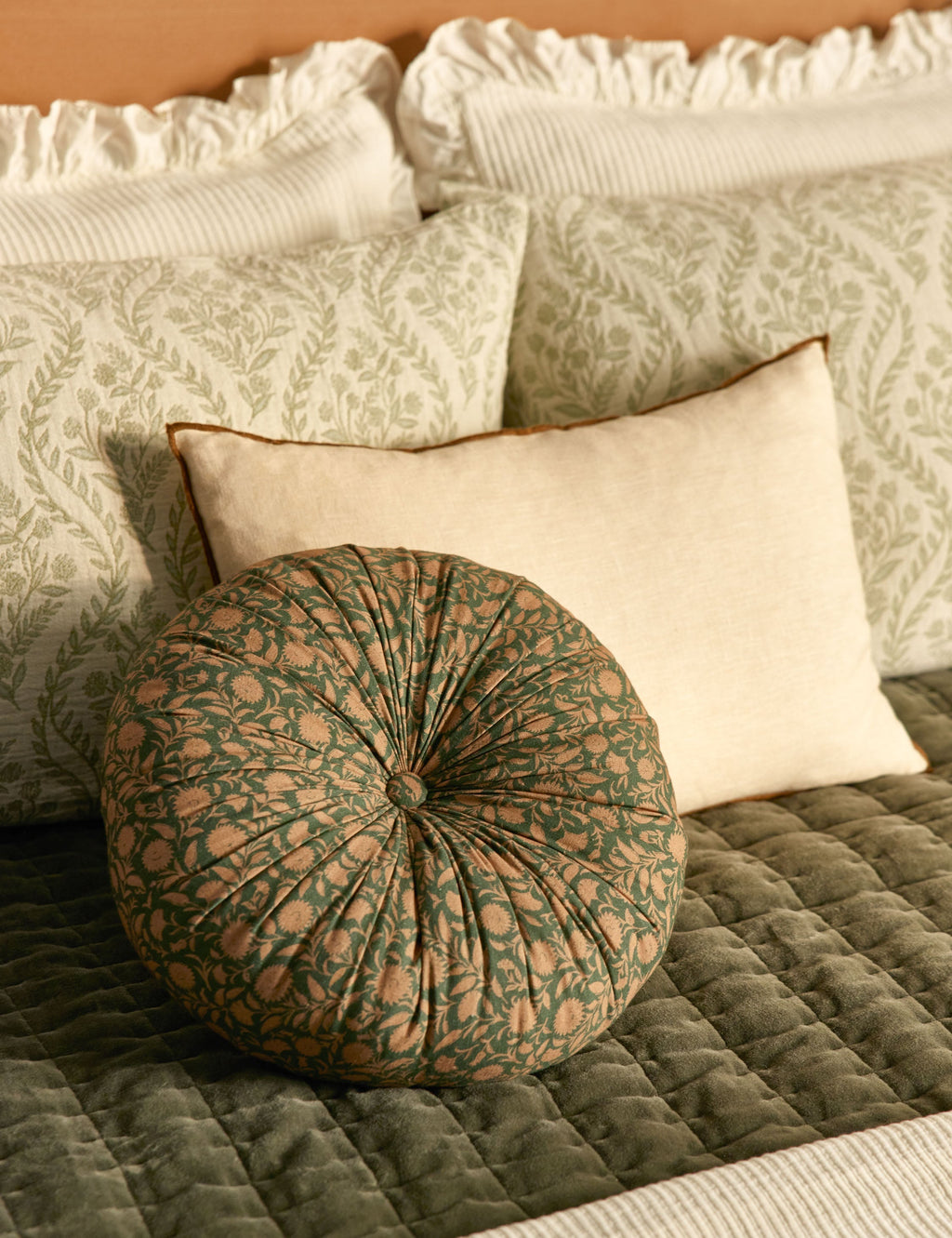 Carys Contrast Linen Pillow