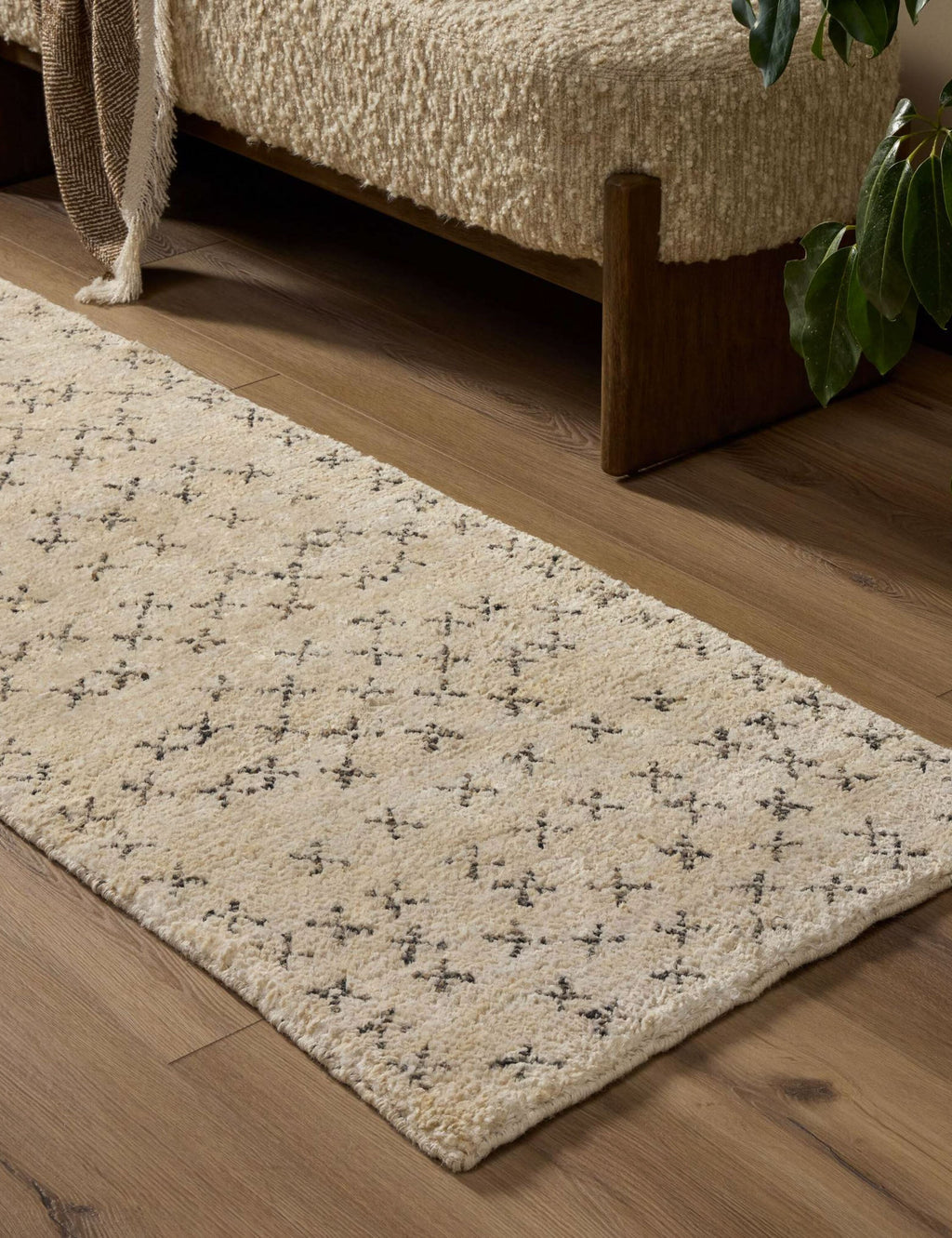 Manolya Hand-Knotted Jute Rug