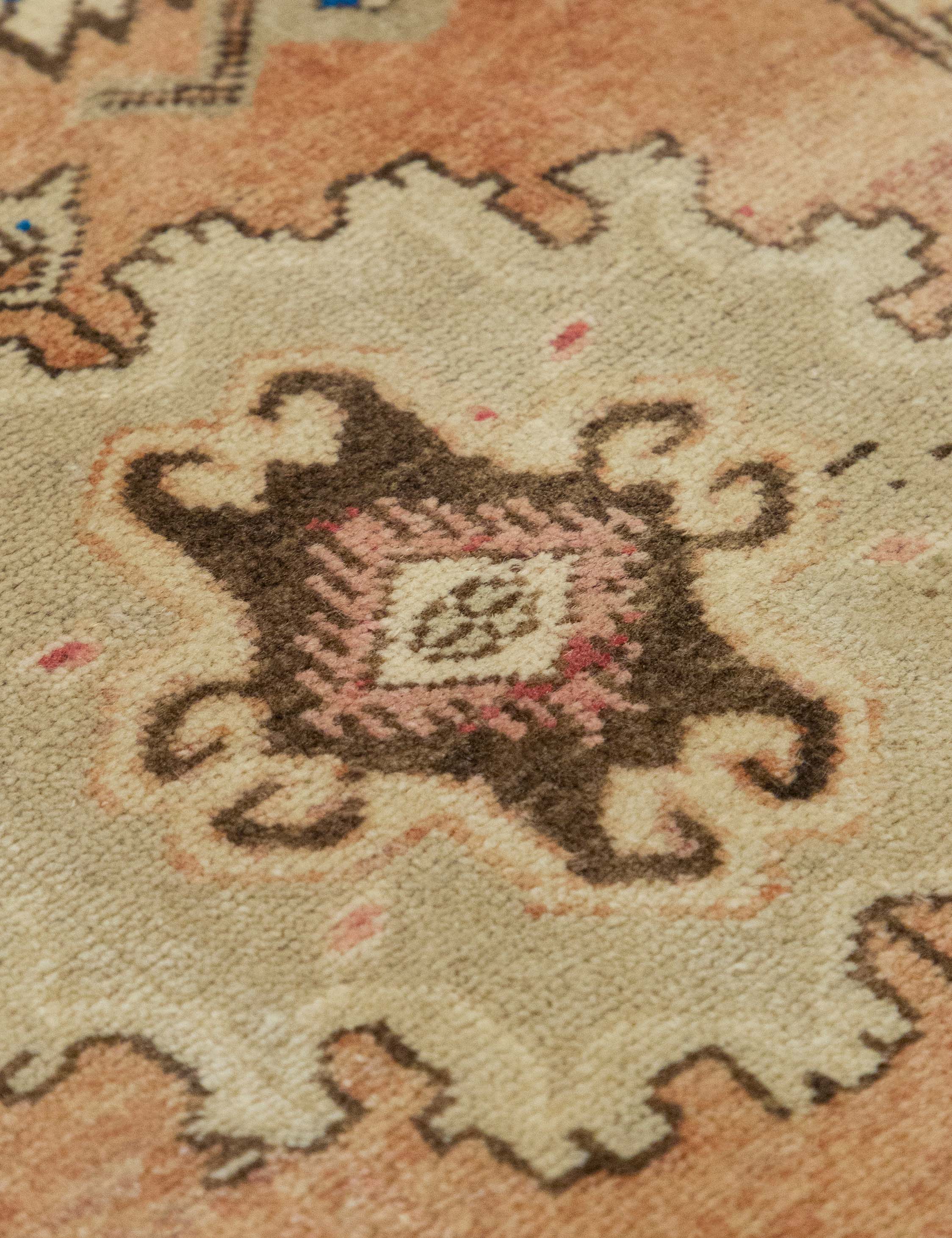 Vintage Turkish Hand-Knotted Wool Mini Rug No. 320, 1'6" x 3'4"