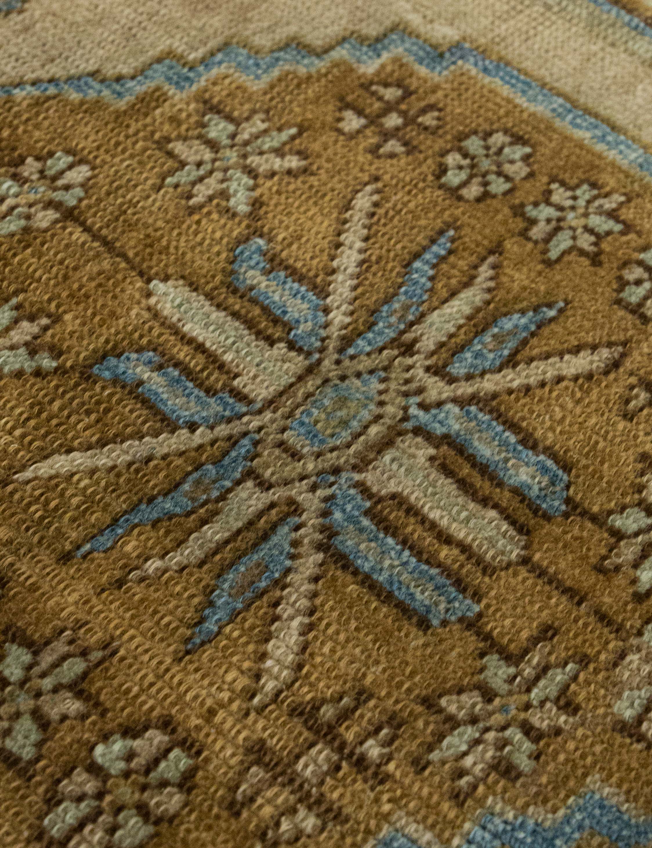 Vintage Turkish Hand-Knotted Wool Mini Rug No. 333, 1'4" x 2'9"