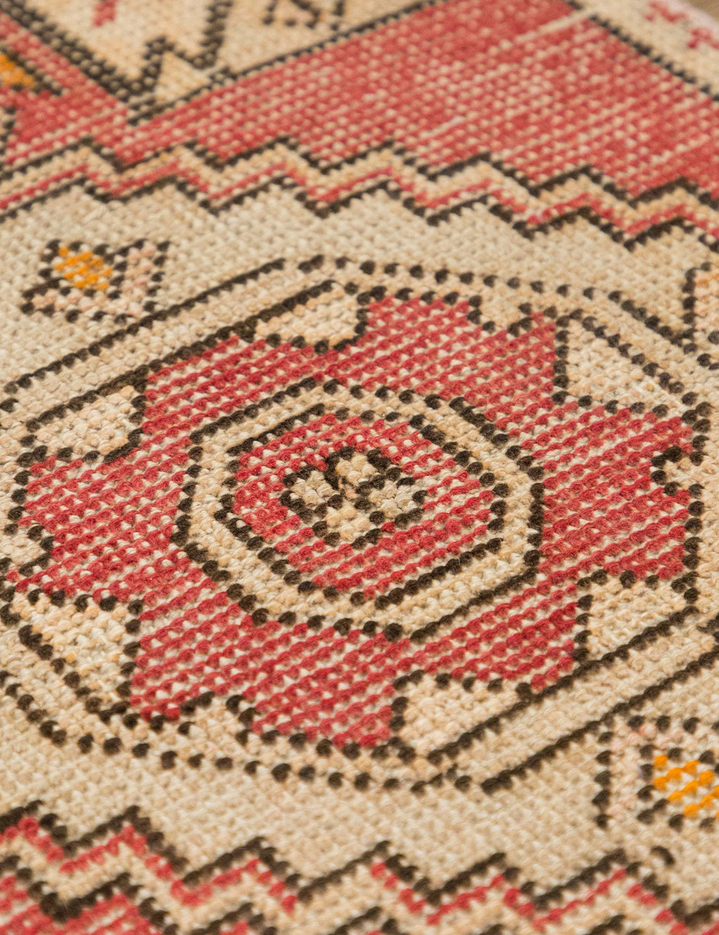 Vintage Turkish Hand-Knotted Wool Mini Rug No. 350, 1'6" x 3'