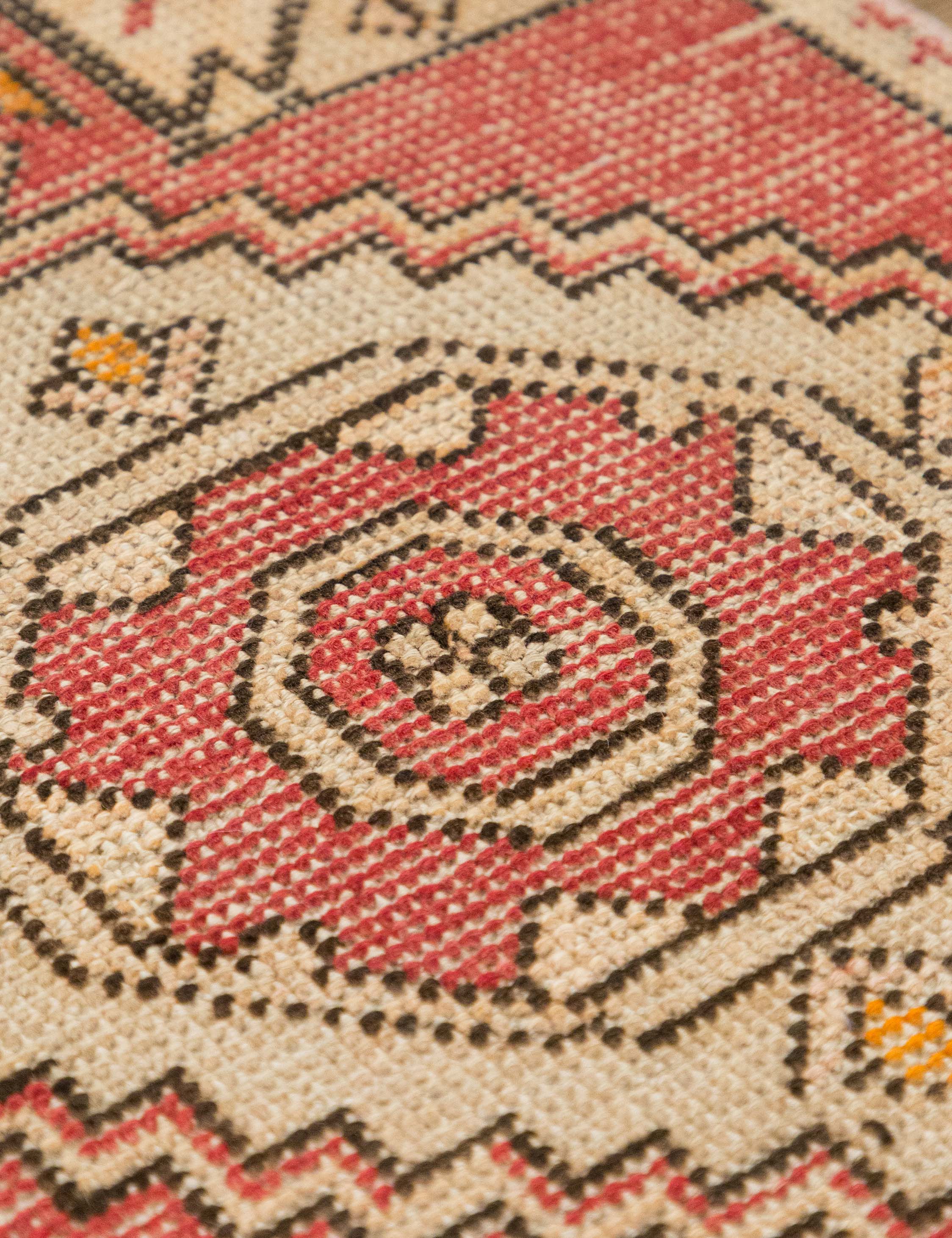 Vintage Turkish Hand-Knotted Wool Mini Rug No. 350, 1'6" x 3'