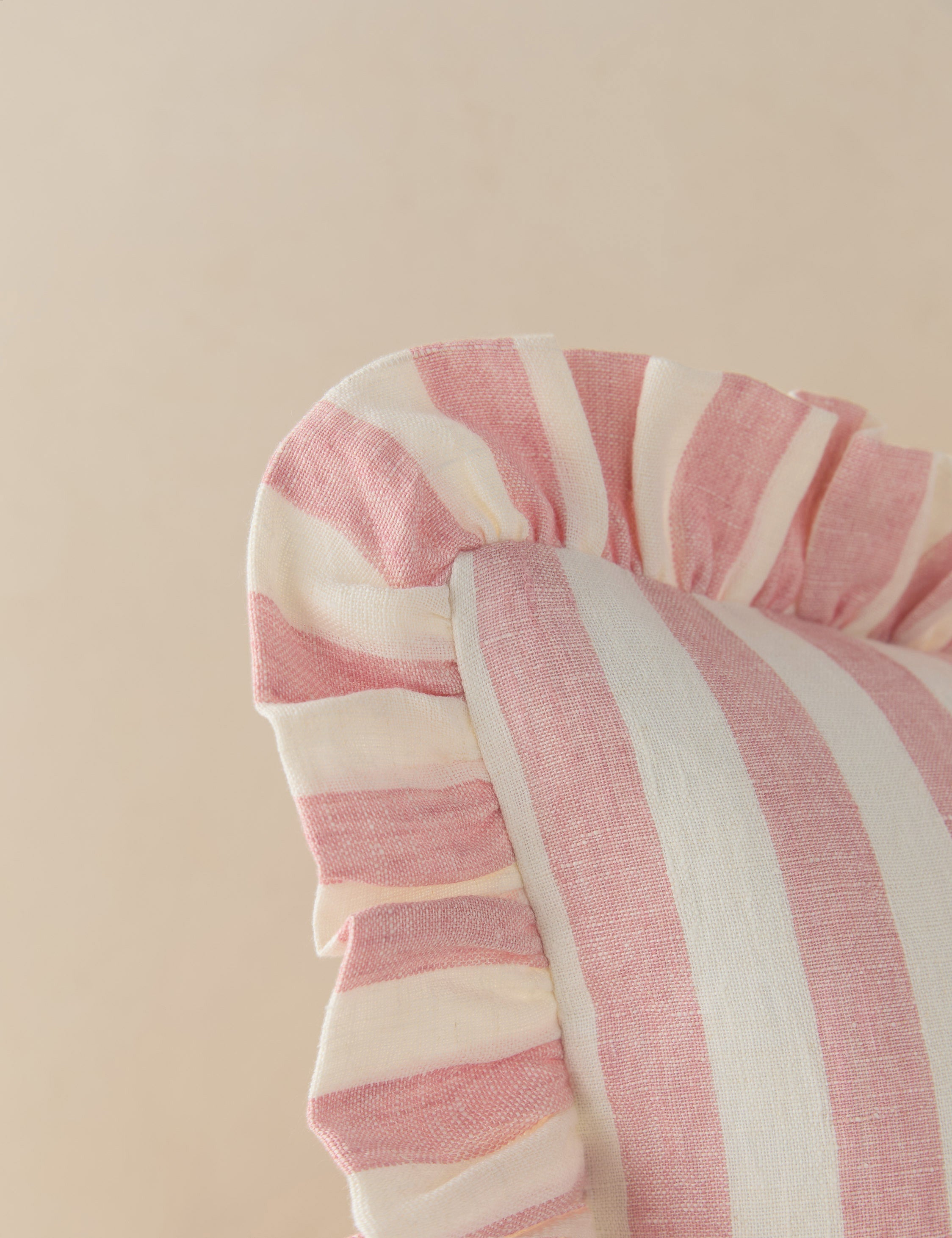 Amaroso Linen Ruffle Pillow
