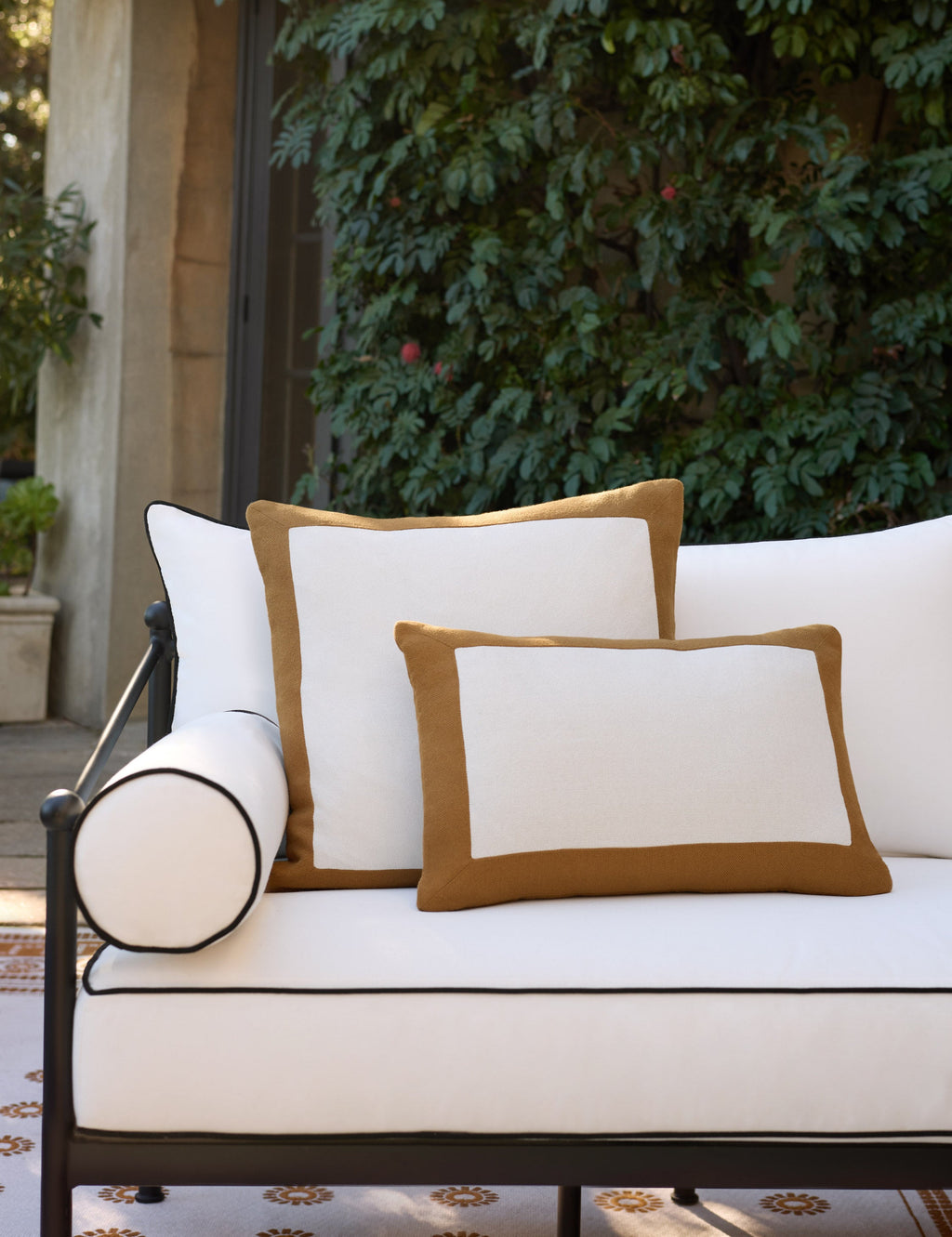 Amica Indoor / Outdoor Pillow