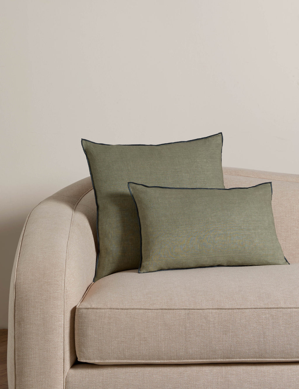 Carys Contrast Linen Pillow