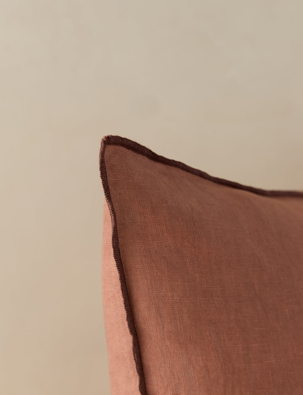 Carys Contrast Linen Pillow