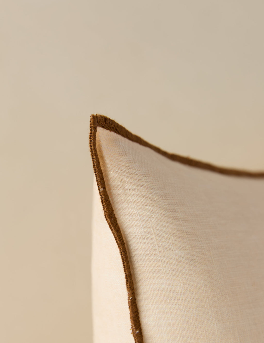 Carys Contrast Linen Pillow