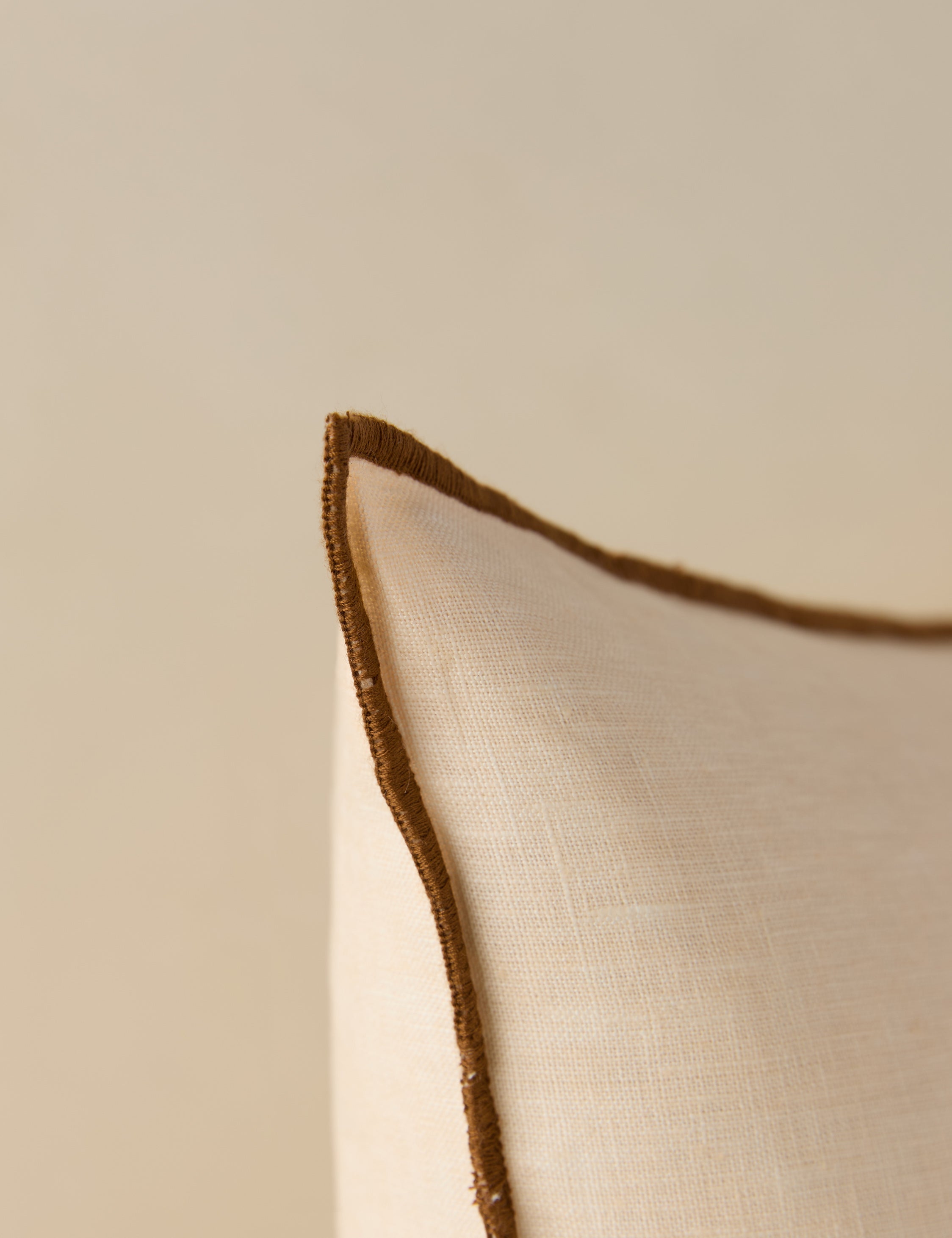 Carys Contrast Linen Pillow