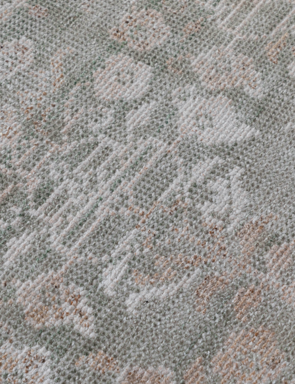 Leslie Hand-Knotted Indoor / Outdoor Rug