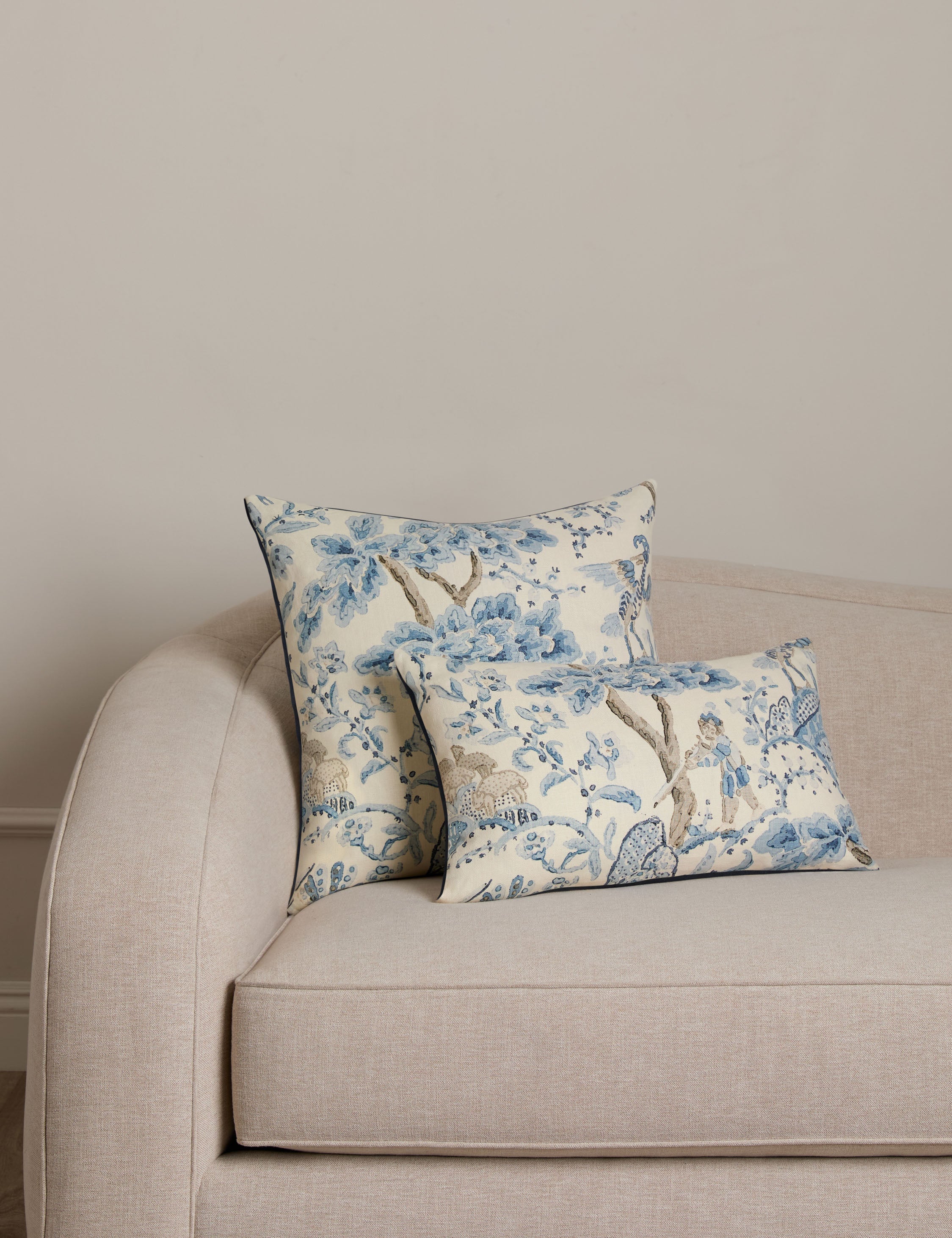 Kelmescott Linen Pillow by Scalamandre