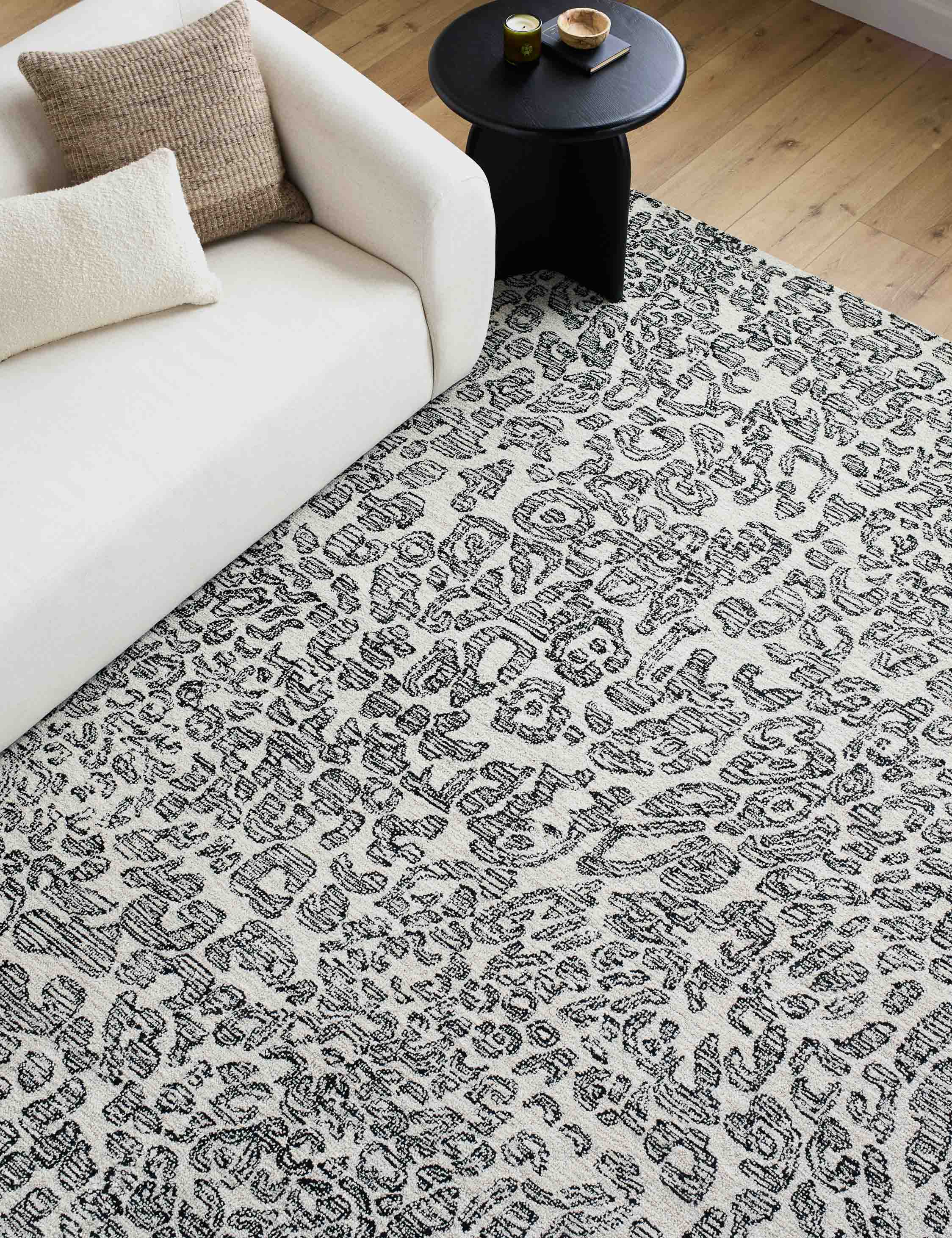 Koston Hand-Tufted Wool Rug