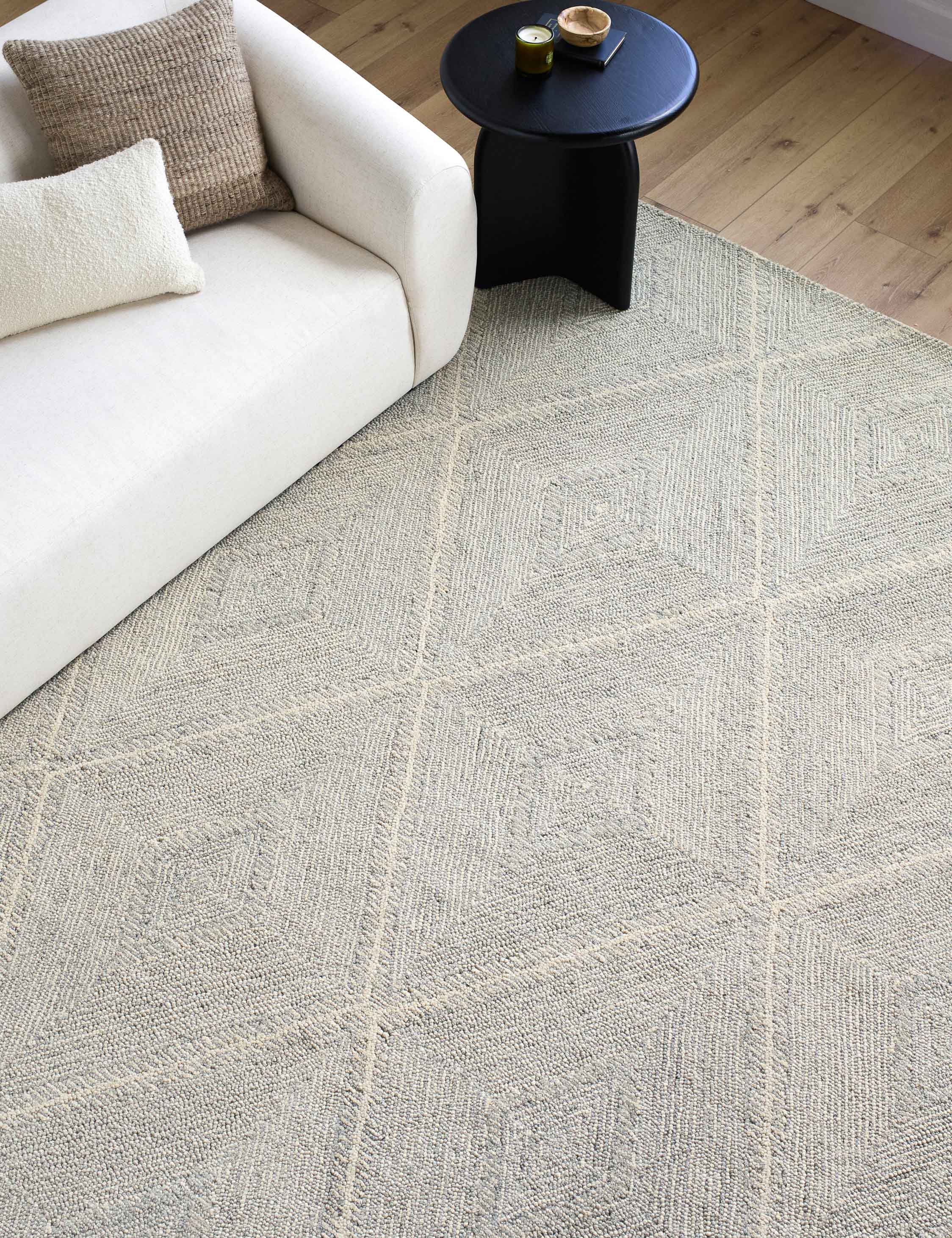 Koston Hand-Tufted Wool Rug