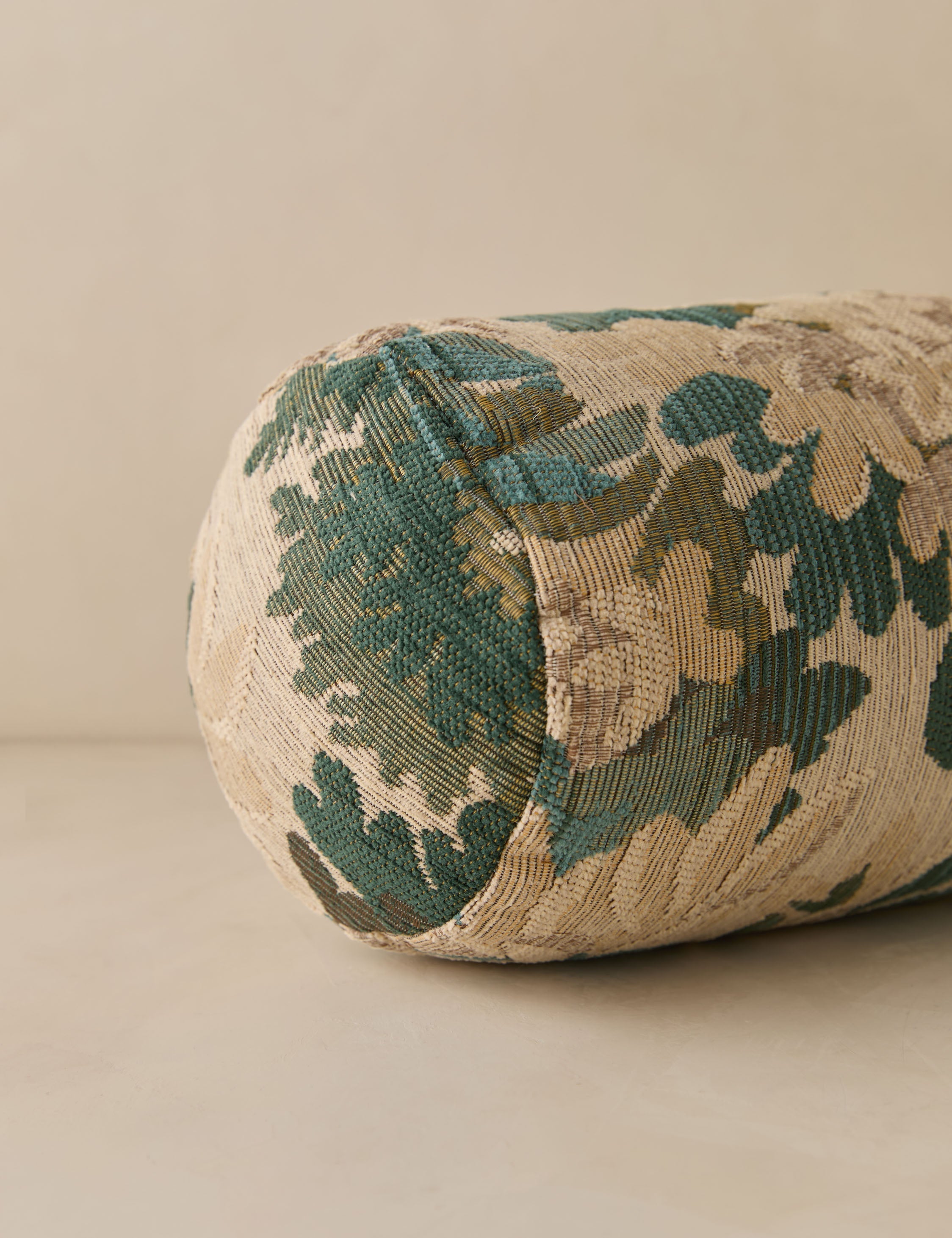 Mariata Pillow