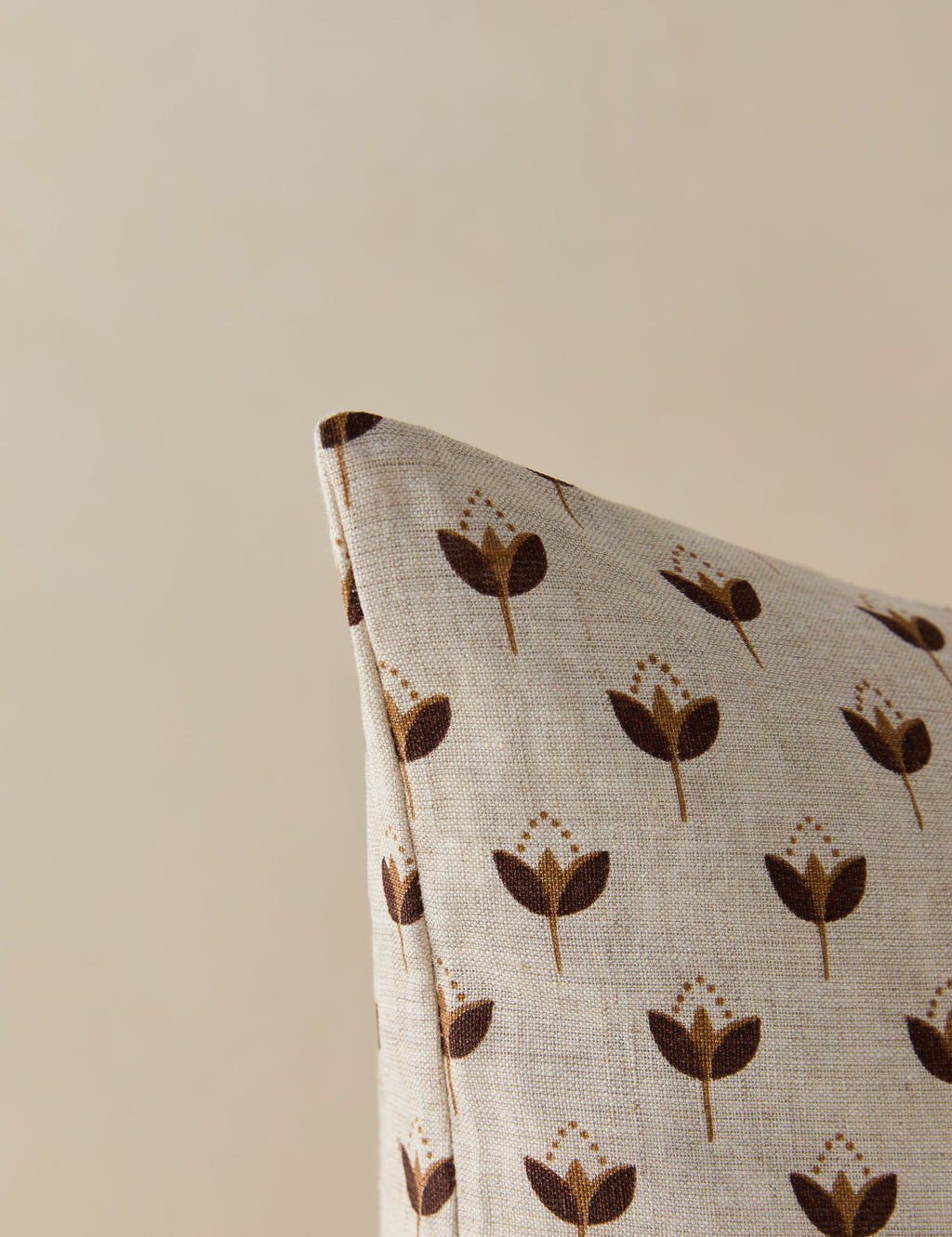 Poiret Linen Pillow