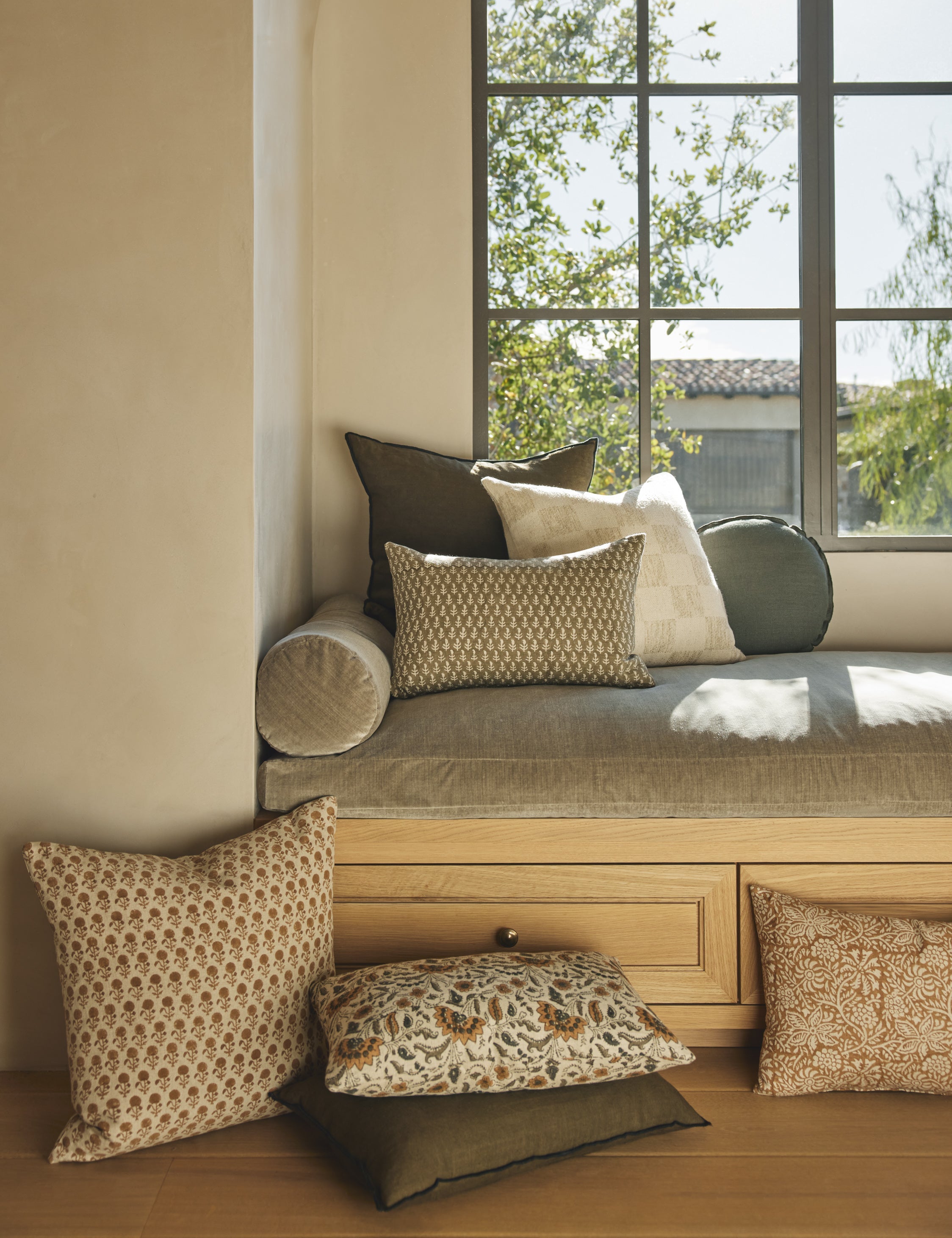 May Linen Pillow