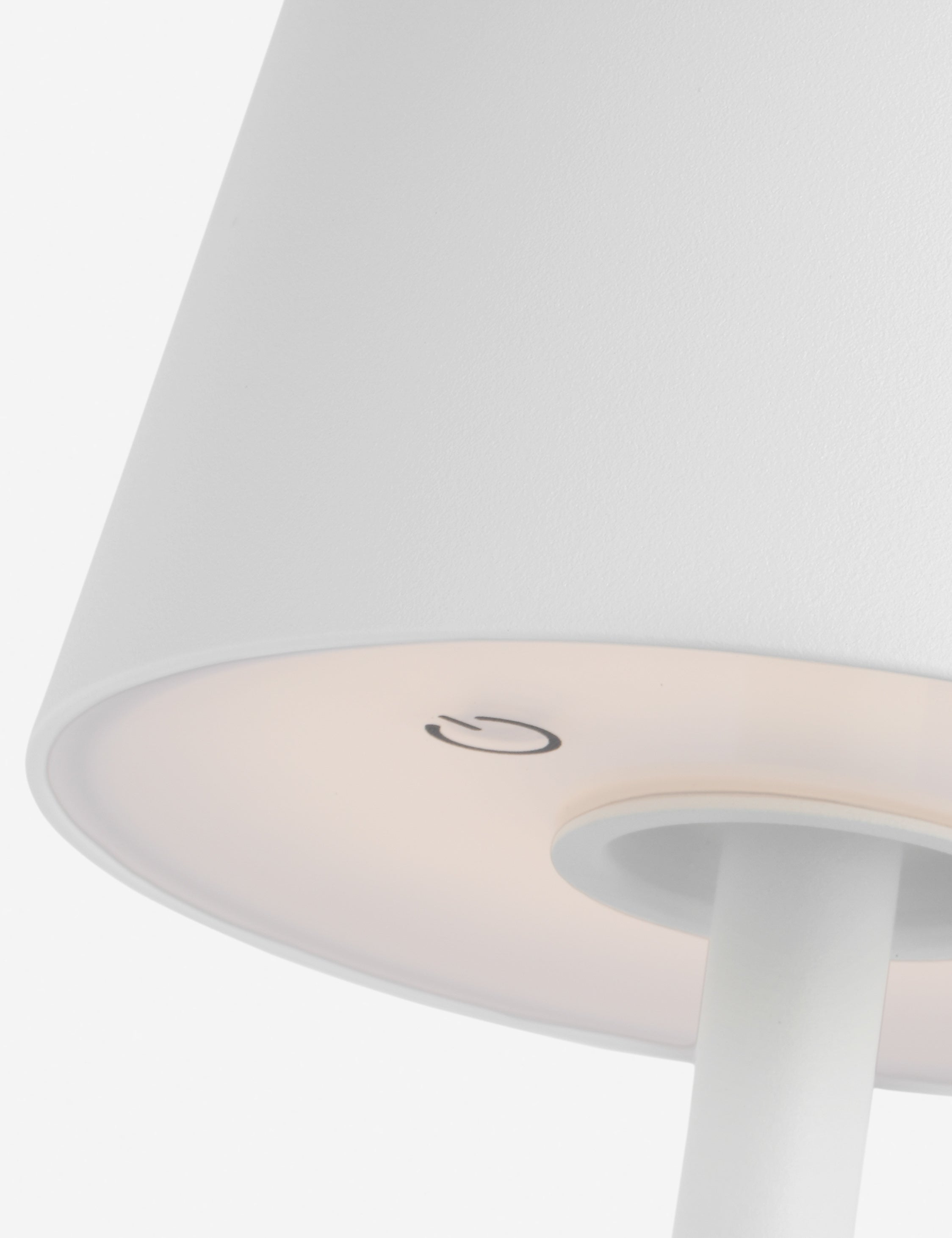 Carla Cordless Floor Lamp