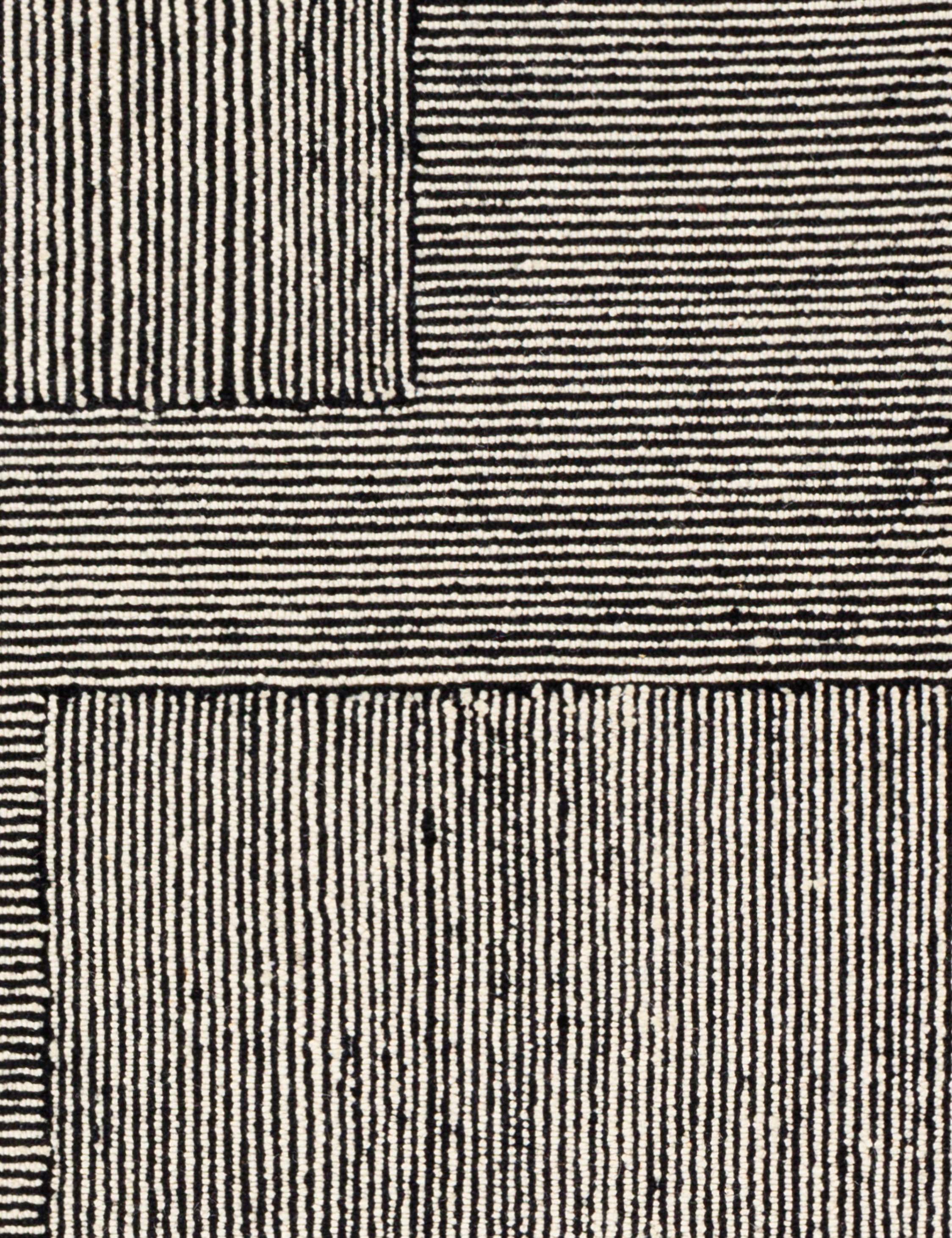 Leota Hand-Tufted Wool Rug