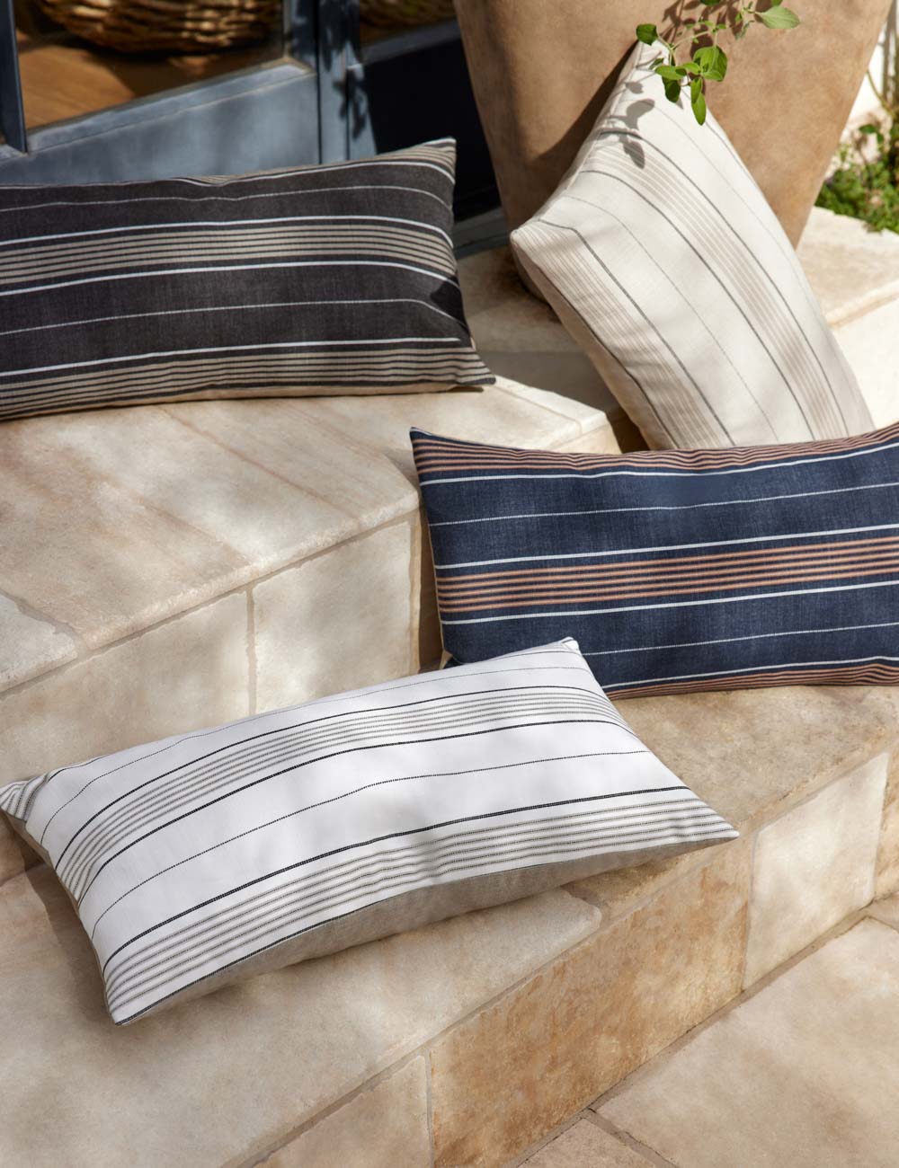 Byron Indoor / Outdoor Pillow
