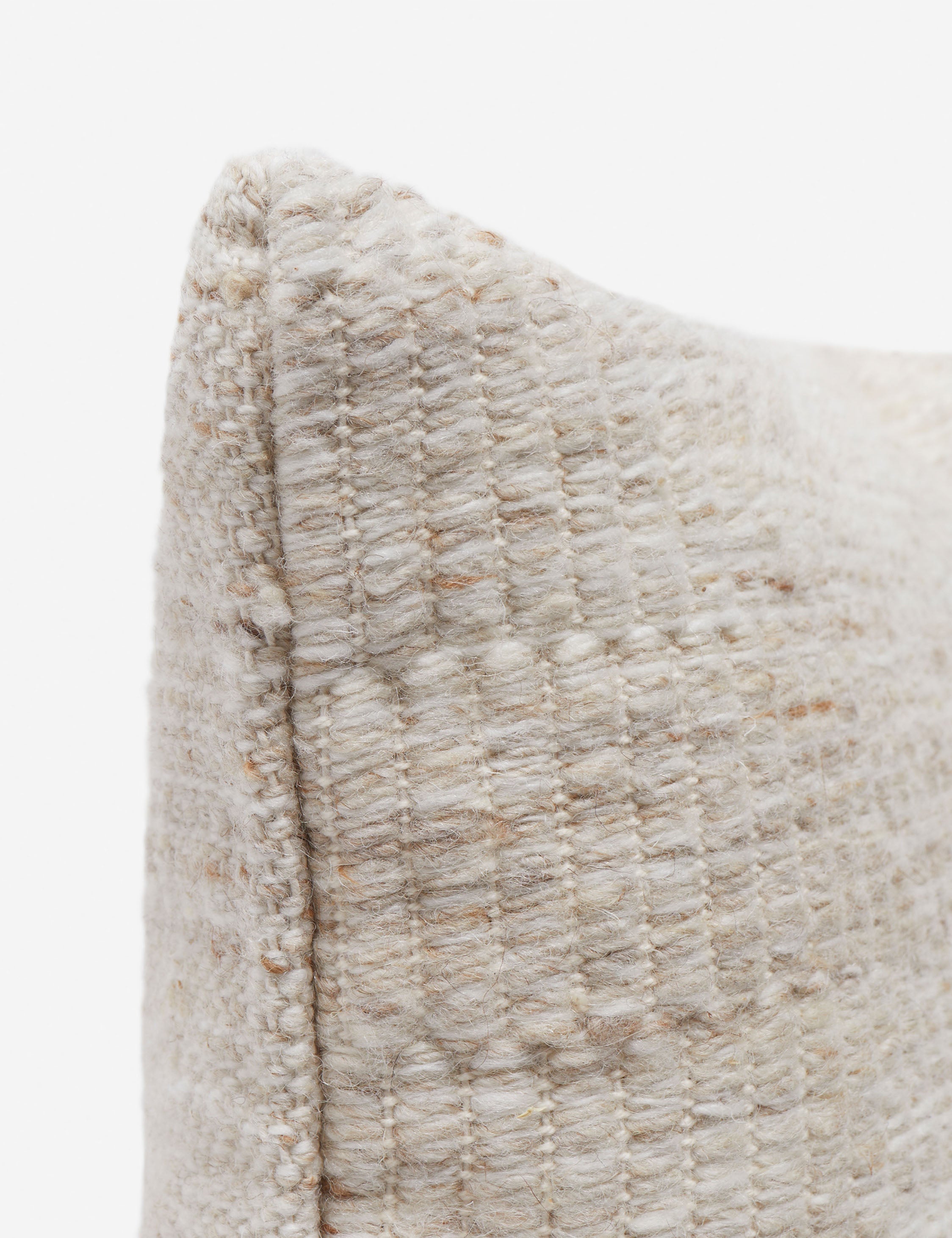 Riri Pillow