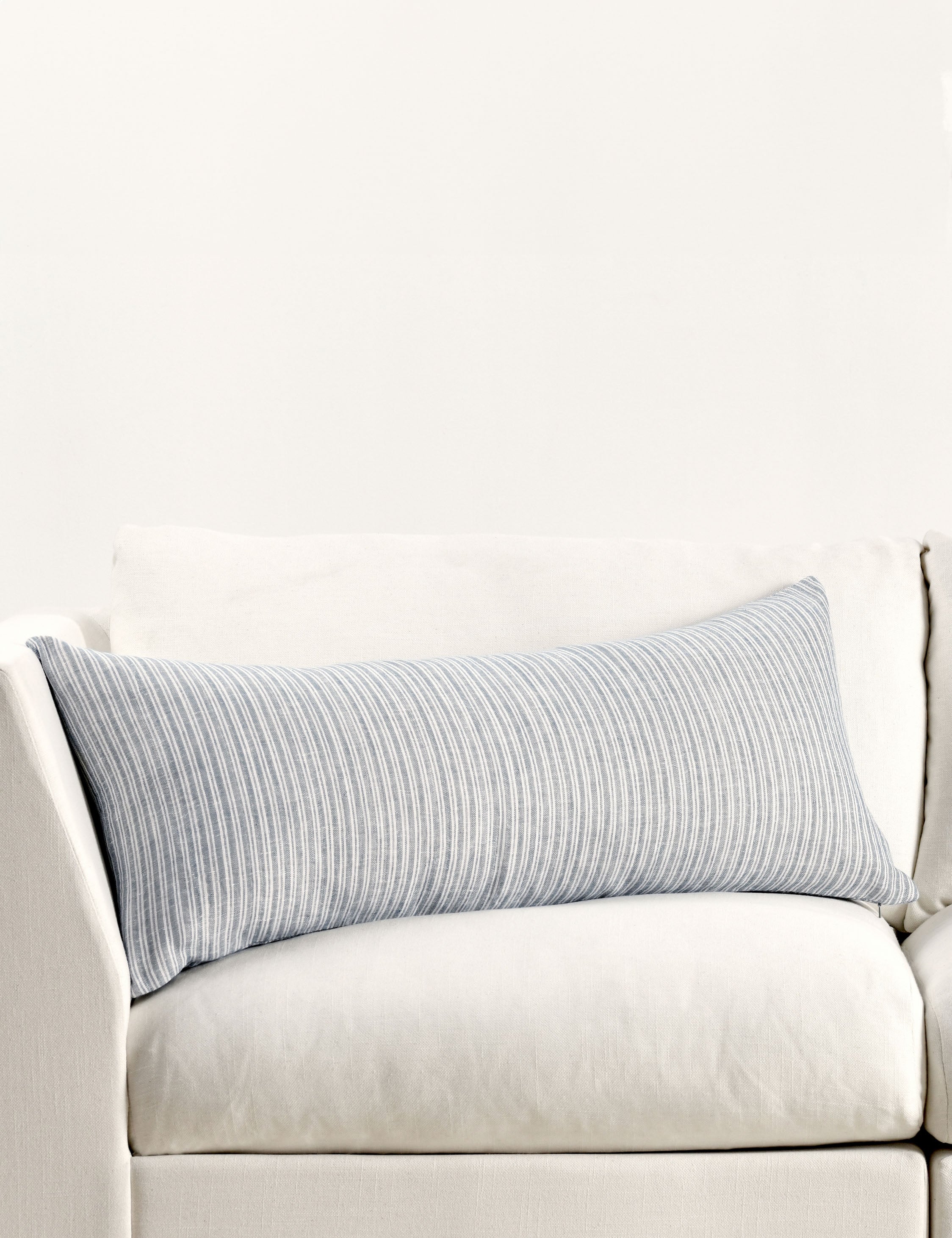 Nevya Pillow