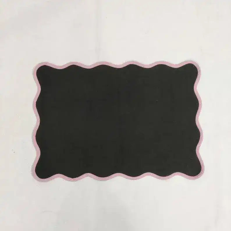 Black Classic Scallop Cotton Placemat Set of 4