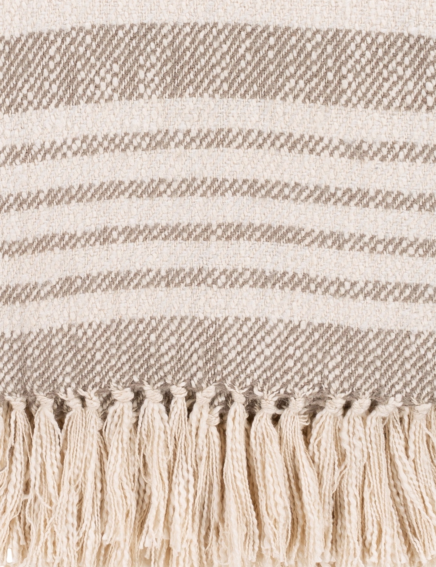 Elulia Throw