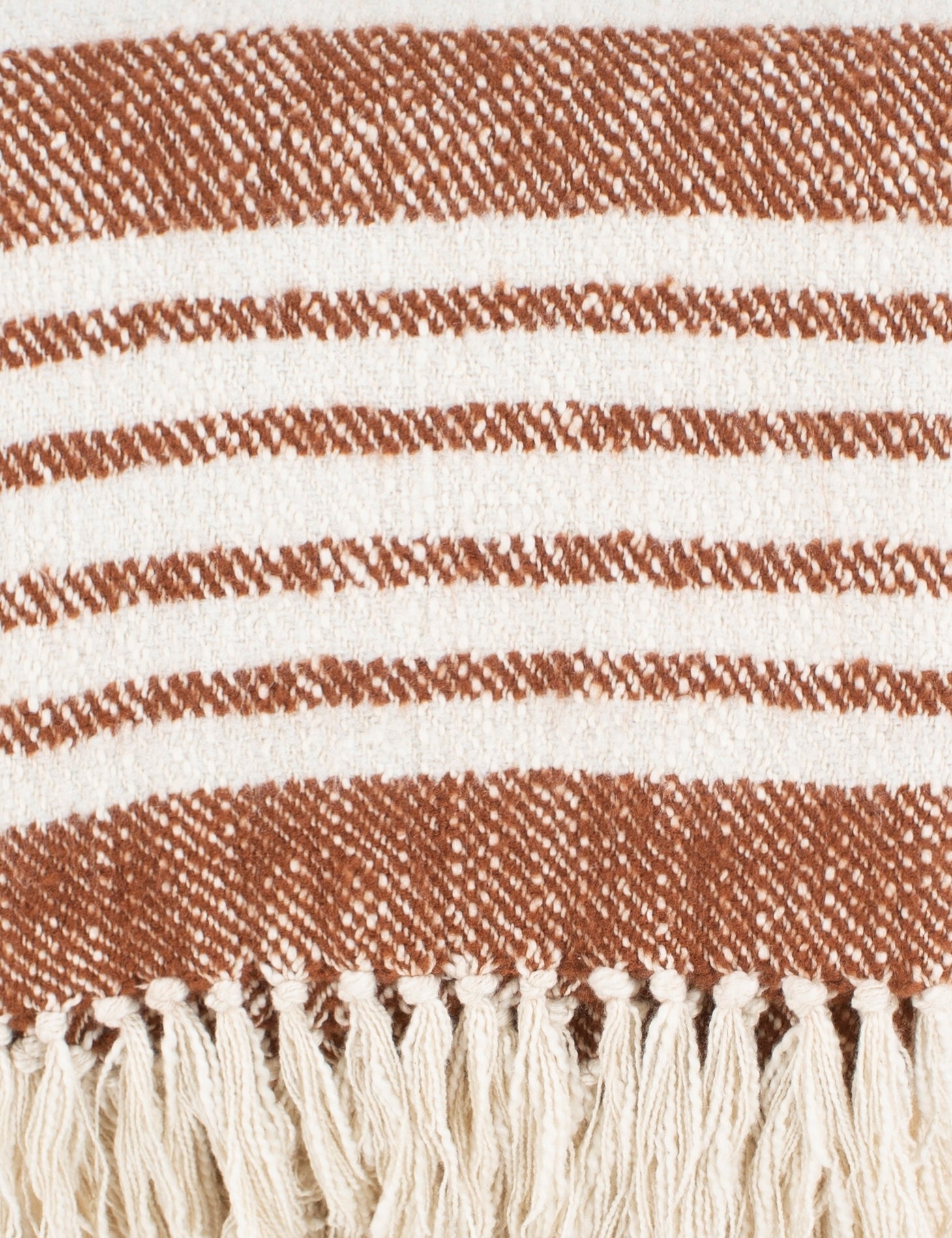 Elulia Throw