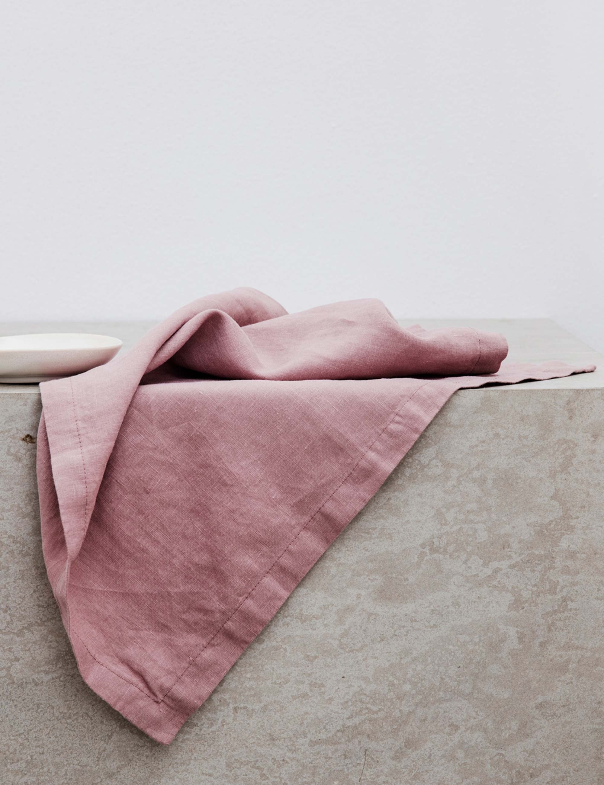 Linen Table Napkins (Set of 4) by Cultiver