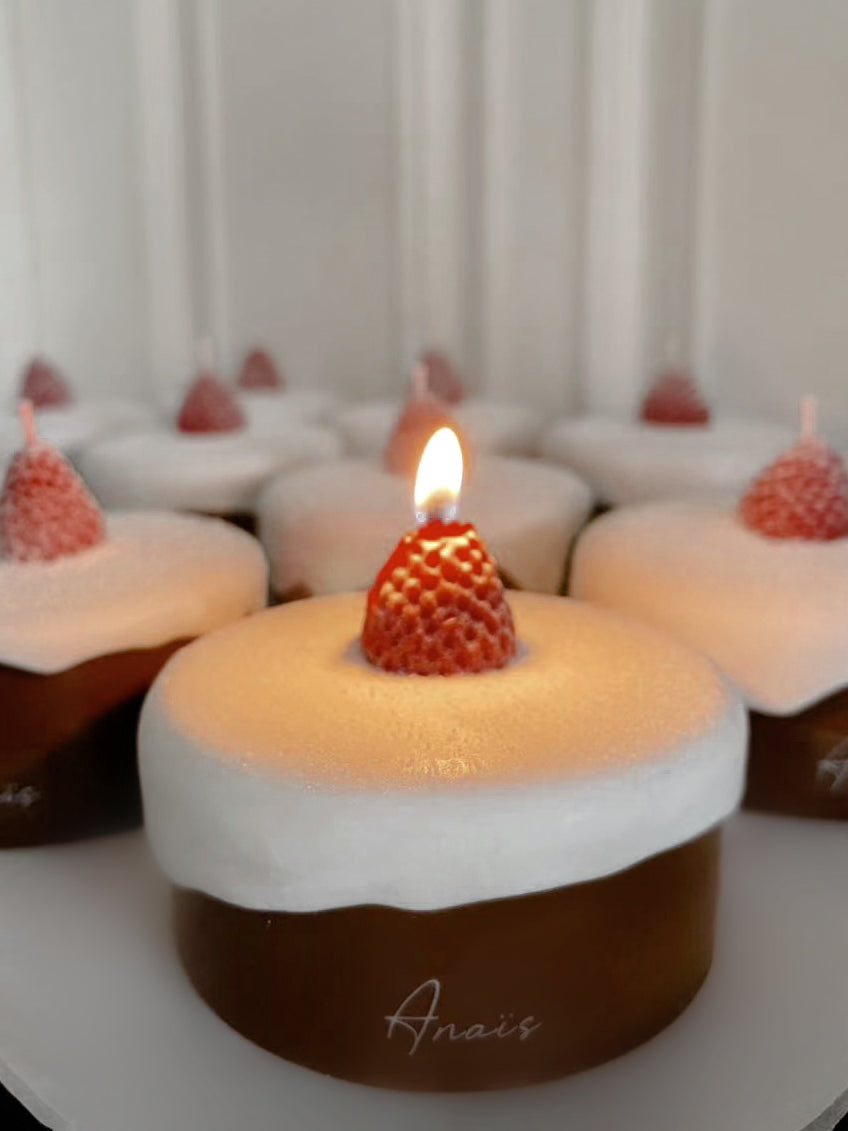 Strawberry Chocolate Cake Candle