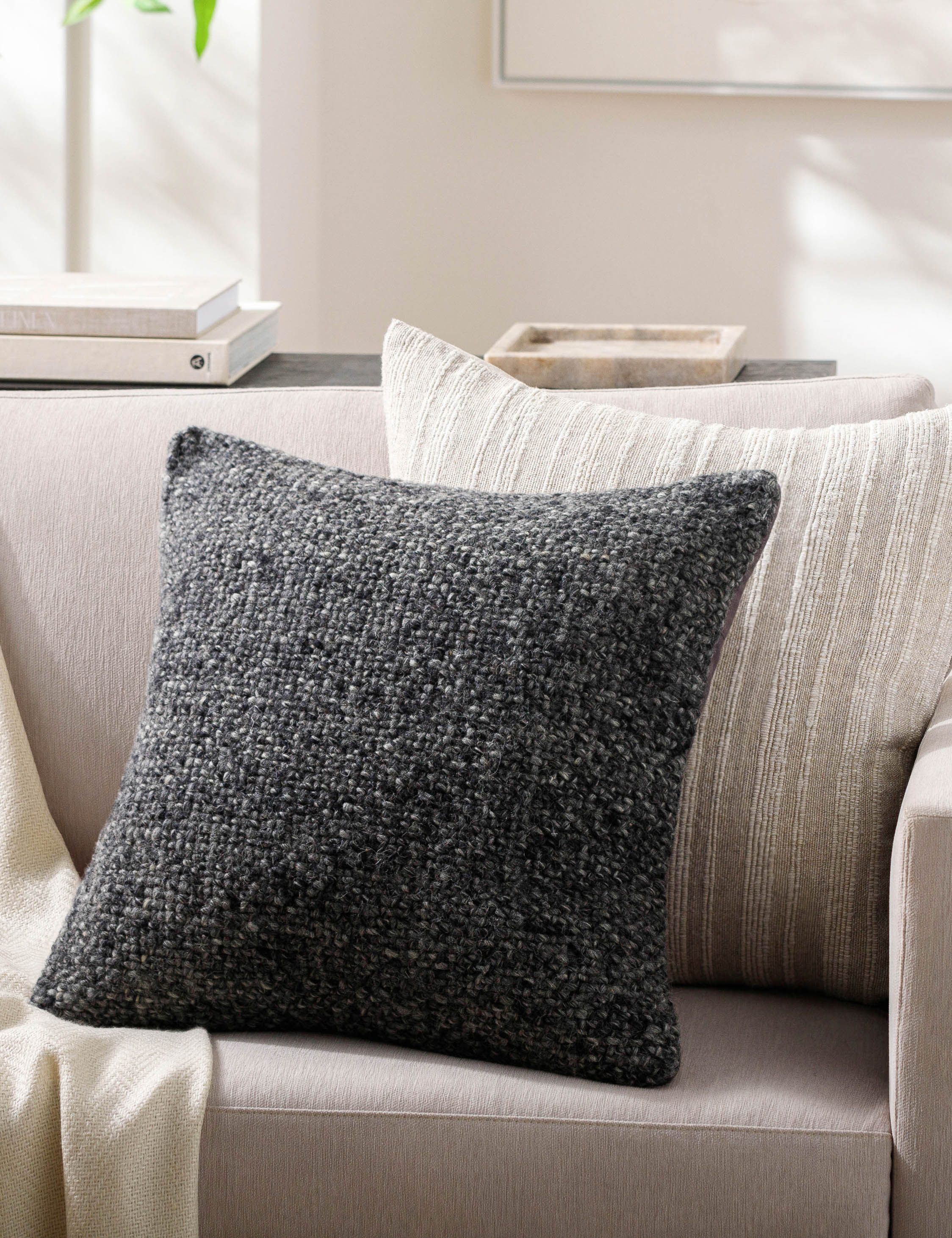 Vidal Pillow
