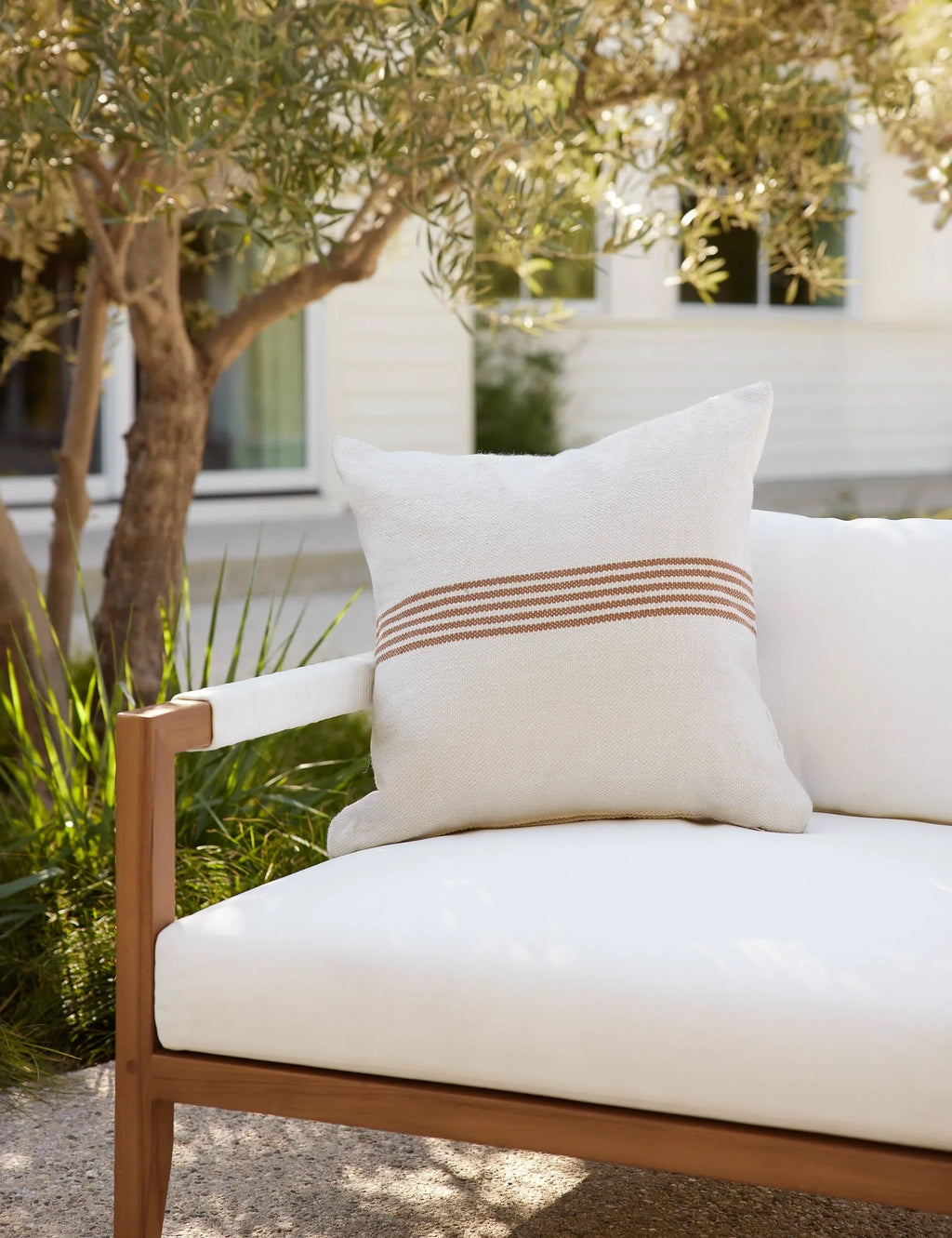 Katya Indoor / Outdoor Pillow
