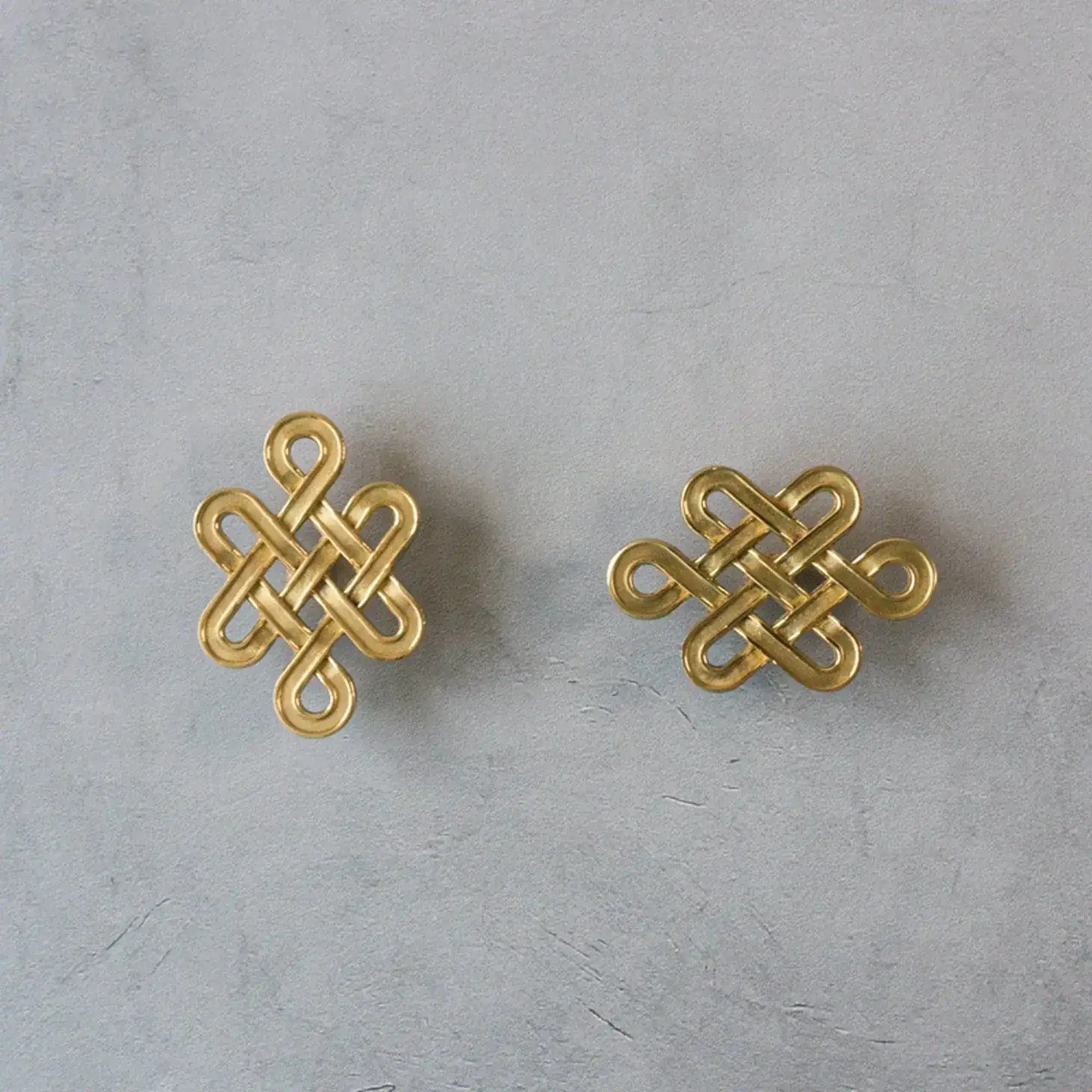 Vintage inspired Brass Twisted Cabinet Drawer Knob - set of 2