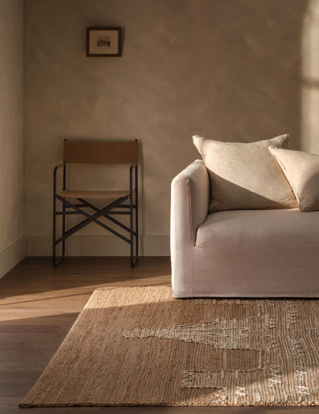 Avalos Handwoven Jute Rug